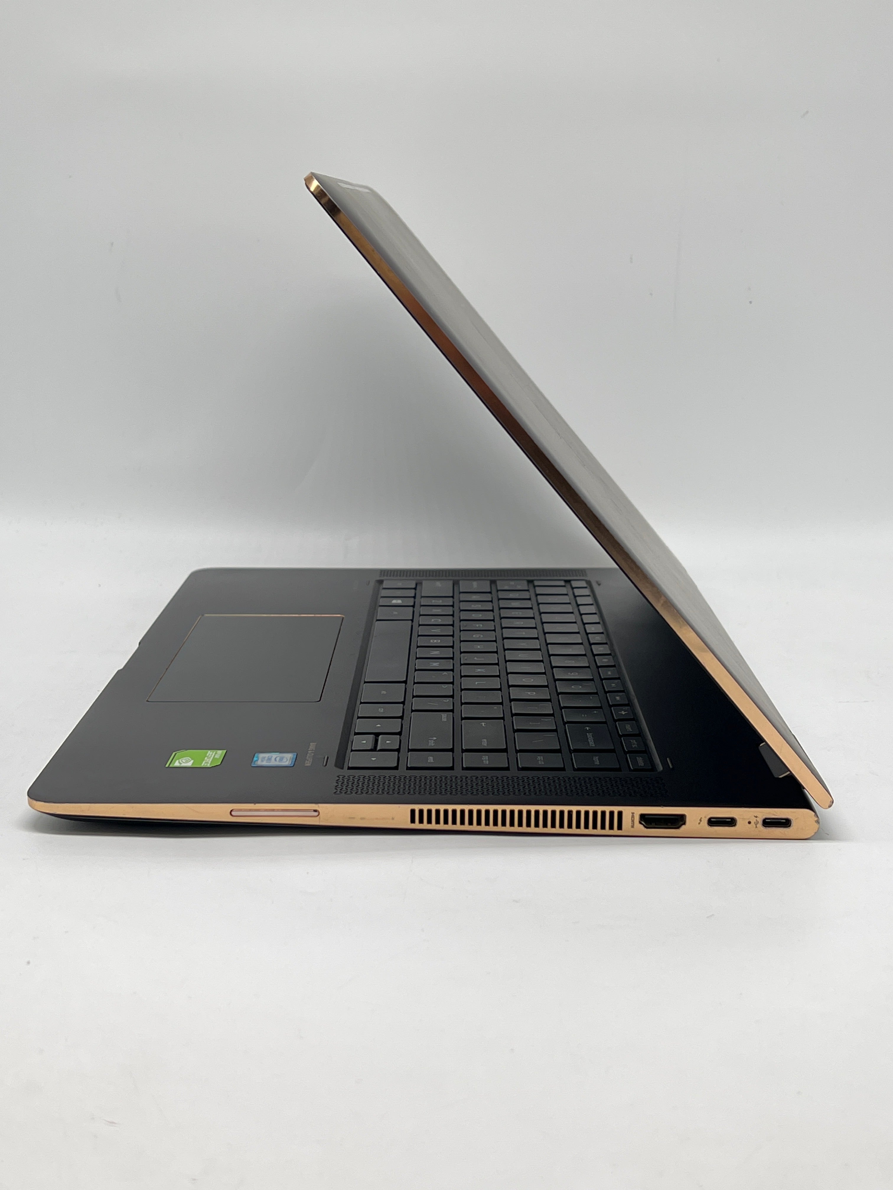 HP Spectre 15-bl062nr i7-7500u 16GB RAM 256GB SSD GeForce 940MX - For Parts (Bad Battery)