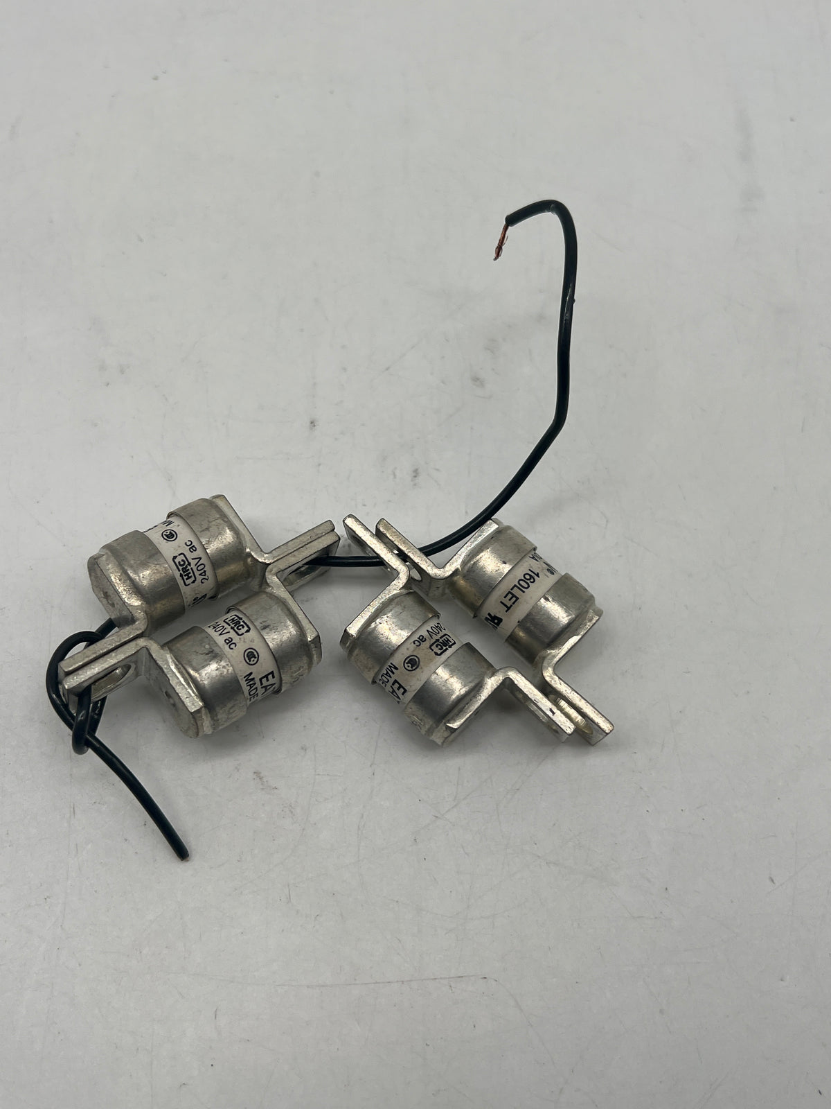 Eaton Bussmann 160LET 160A 240V Fuse - Set of 4 - Silver - Used