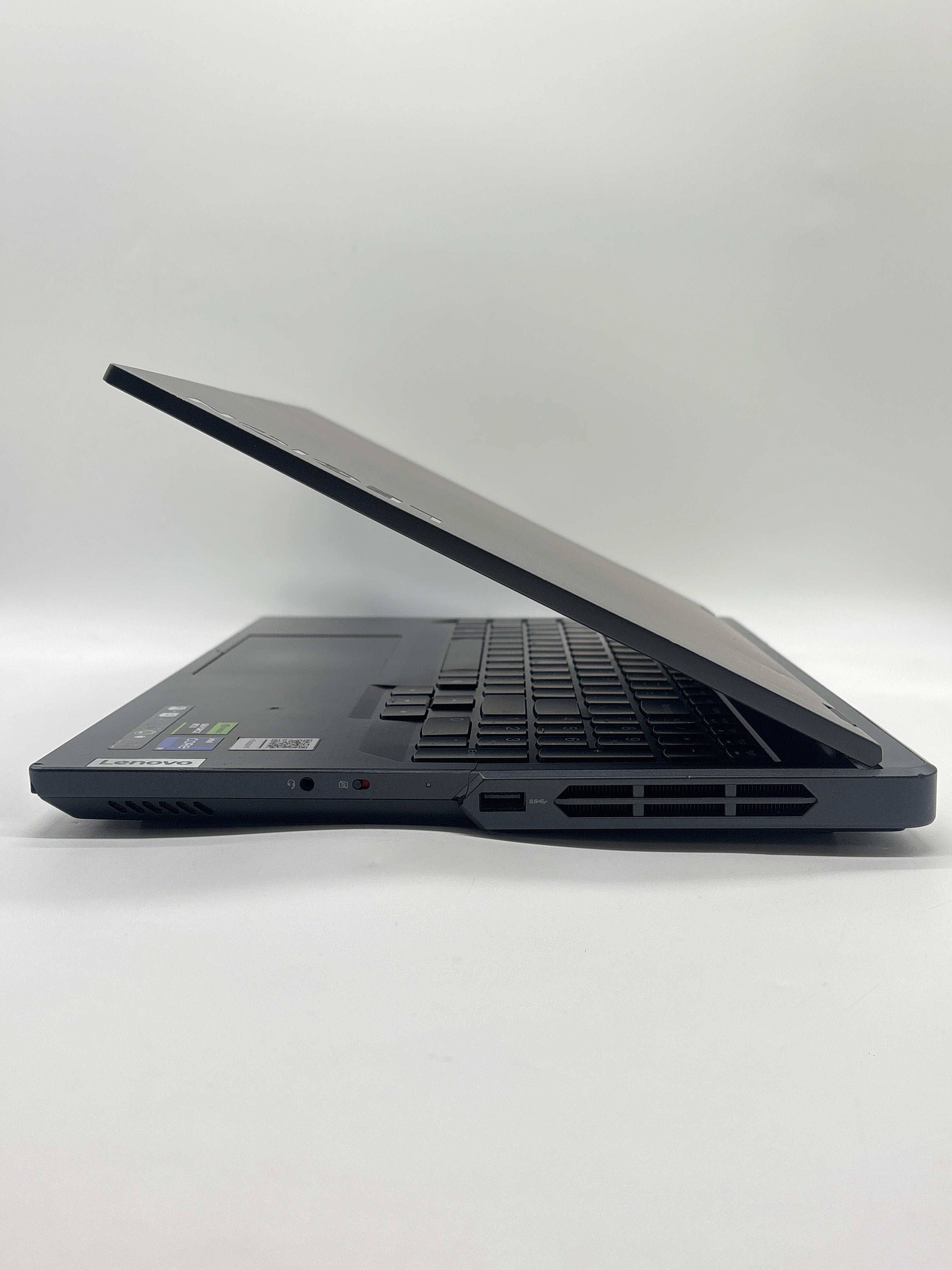 Lenovo Legion pro 5 16IRX9 i9-14900HX 16GB RAM 1TB SSD RTX 4060 - For Parts (Read)