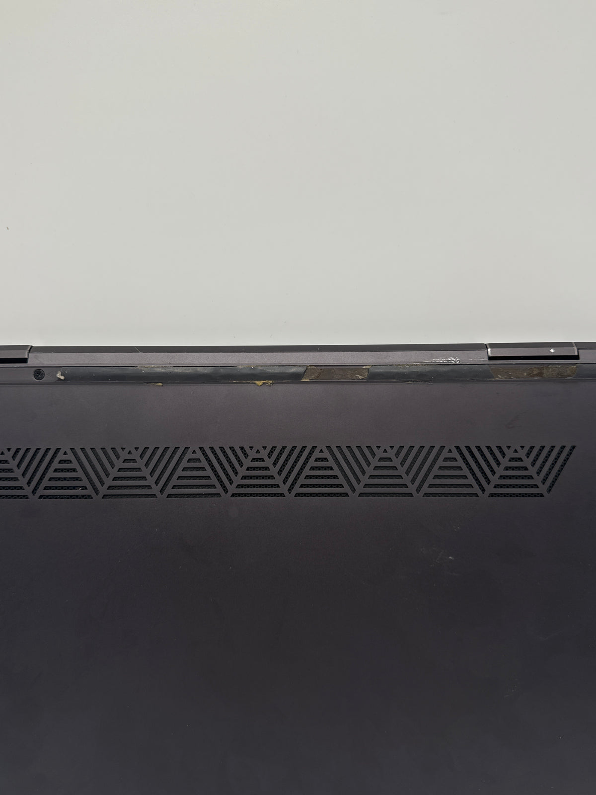 HP Envy X360 15m-ds0011dx Ryzen 5 3500U 8GB RAM 256GB SSD - For Parts