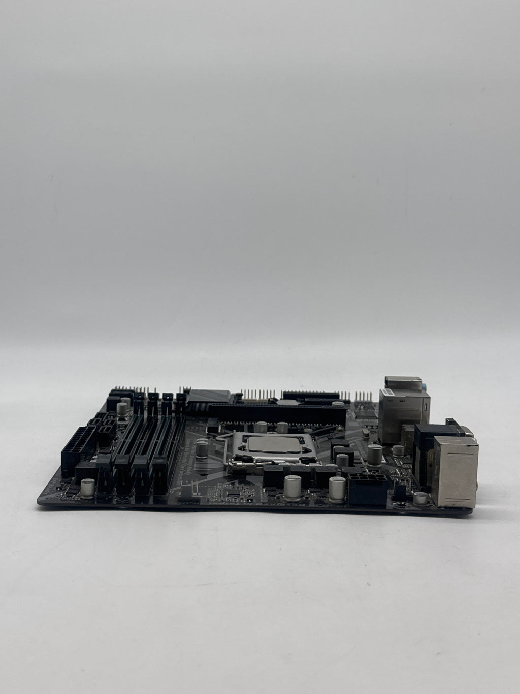 GIGABYTE B365M DS3H LGA1151 Motherboard w/ Intel Core i5-9400F 6 Cores 2.90GHz