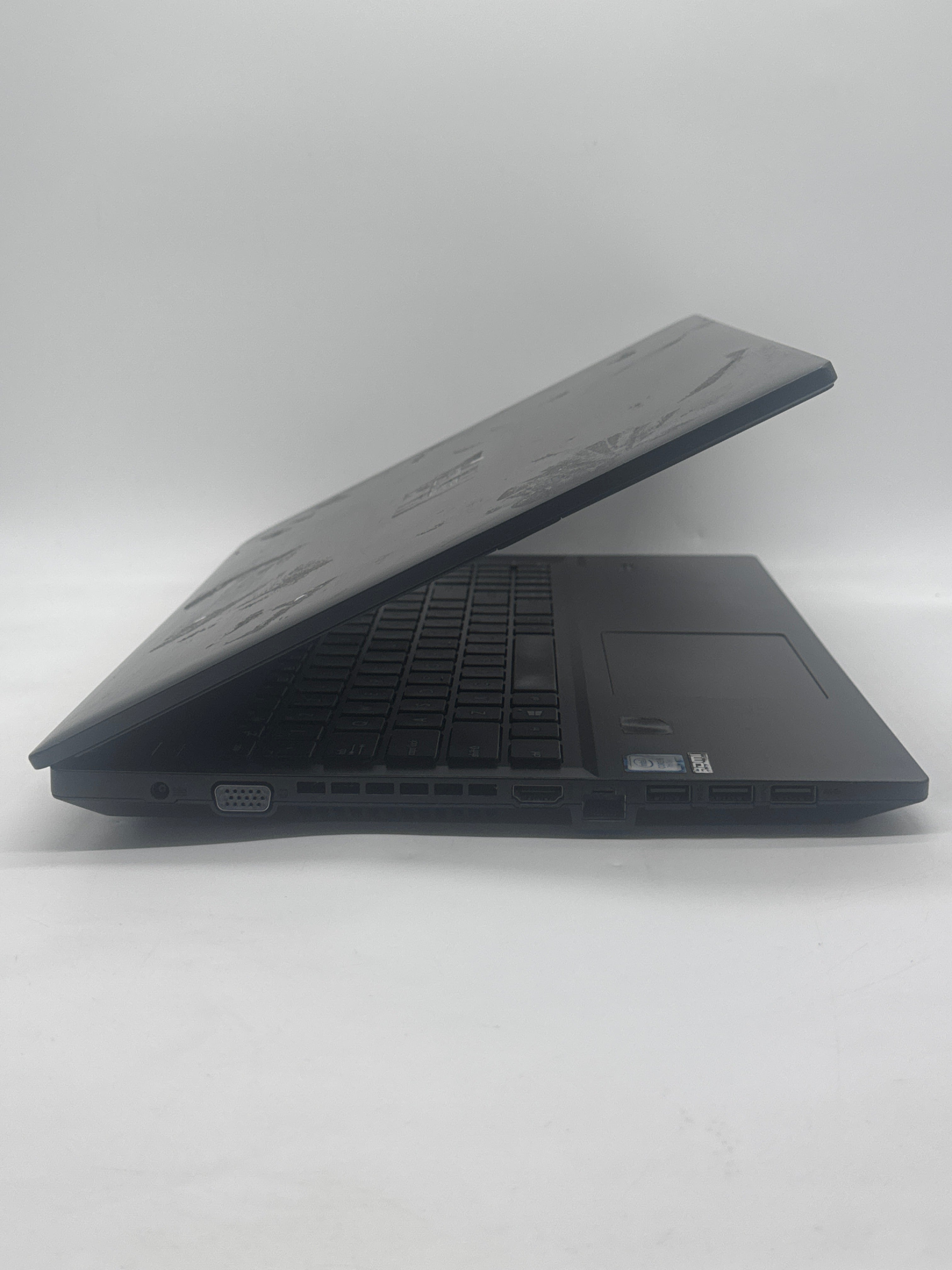 Asus P2540U 15.6" i5-7200U 8GB RAM 1TB HDD - Bad HDD
