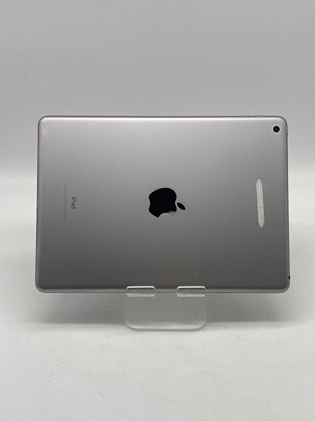 Apple iPad 6th Gen 9.7" A10 Fusion 32GB Wi-Fi Space Gray - Used