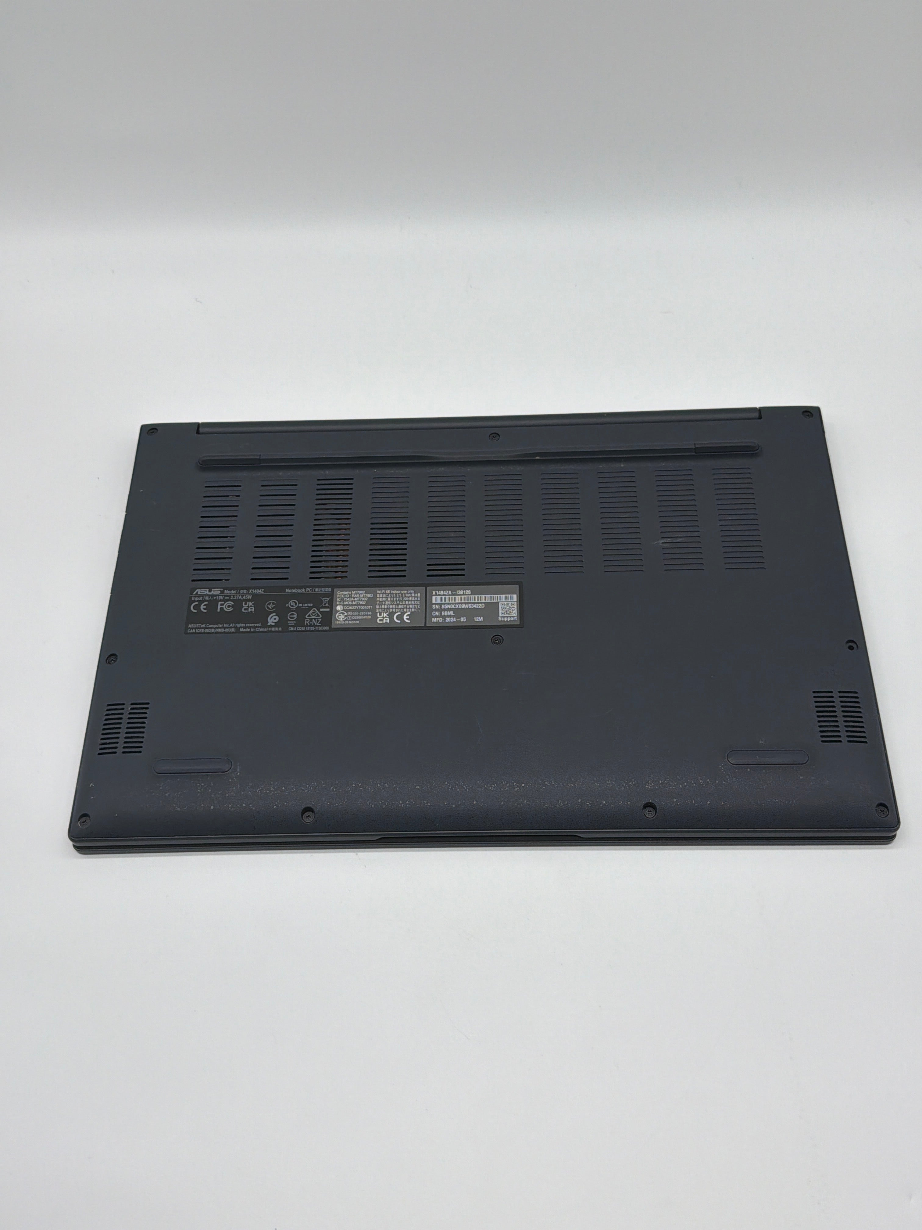 Asus VivoBook X1404Z 14" Intel i3-1215U 16GB RAM 128GB SSD Black