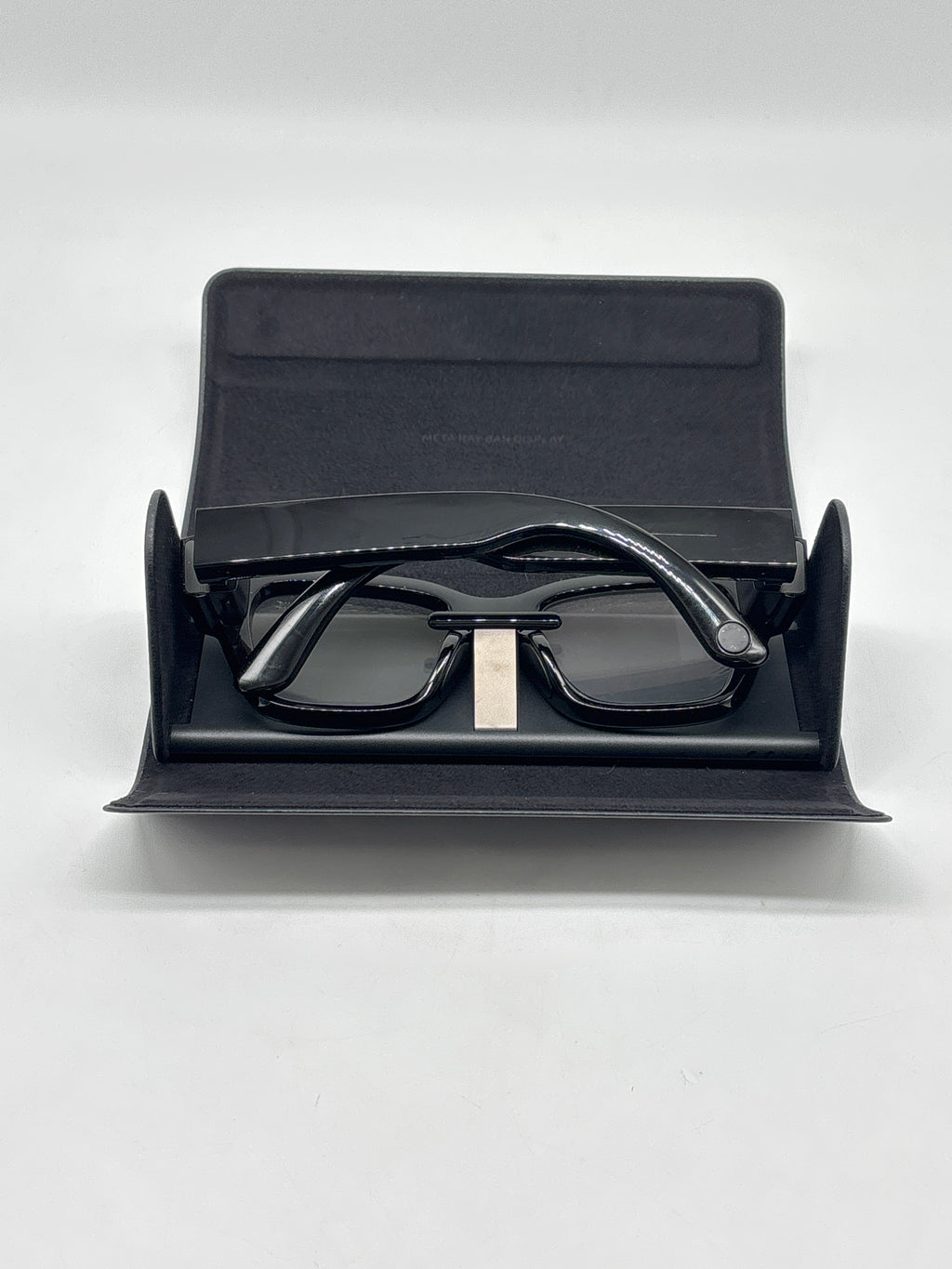 Meta Ray-Ban Display AI Smart Glasses Large Frame with Neural Band Size 3 - Used