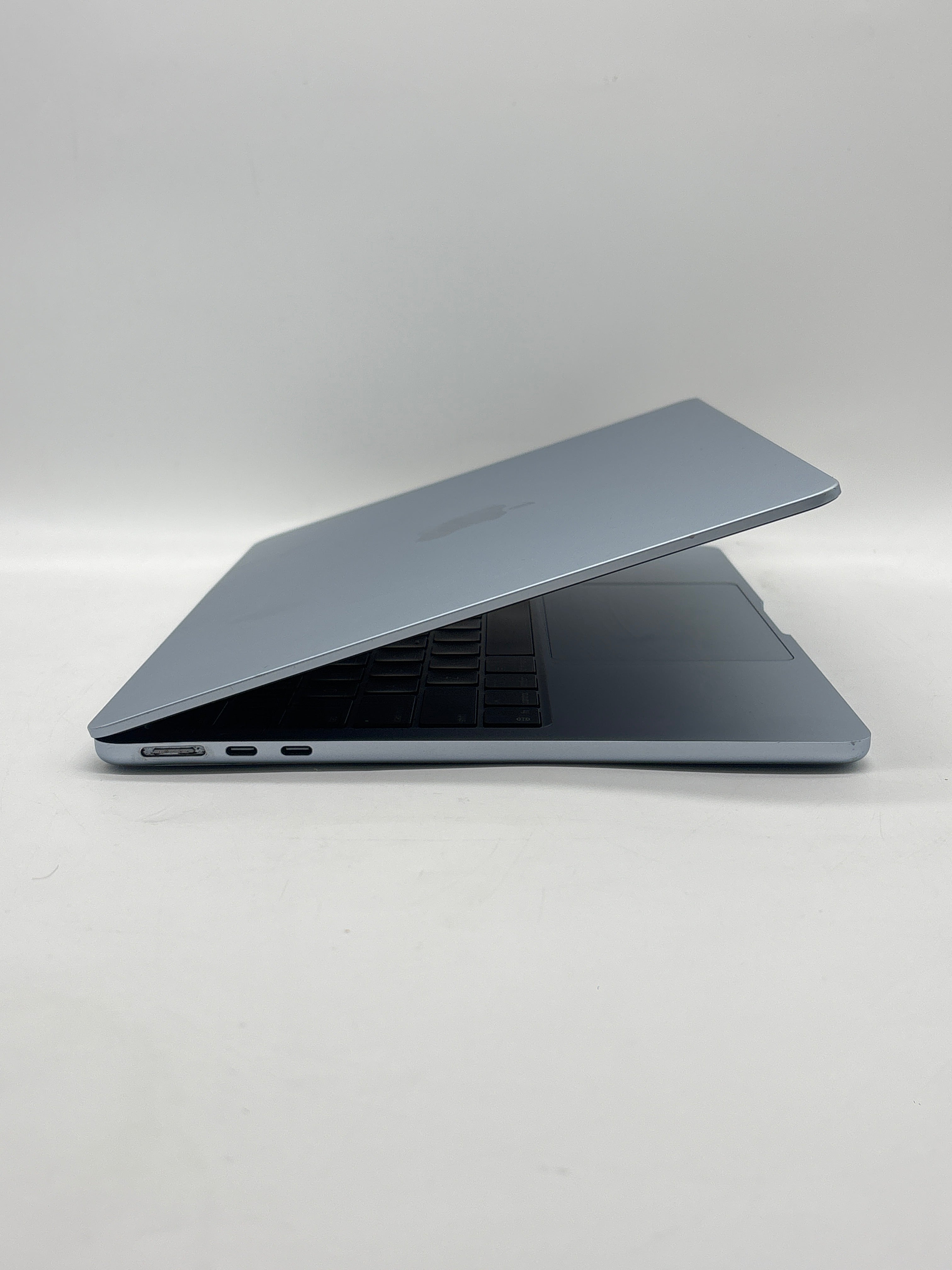 Apple MacBook Air 13" A3240 M4 16GB RAM 256GB SSD