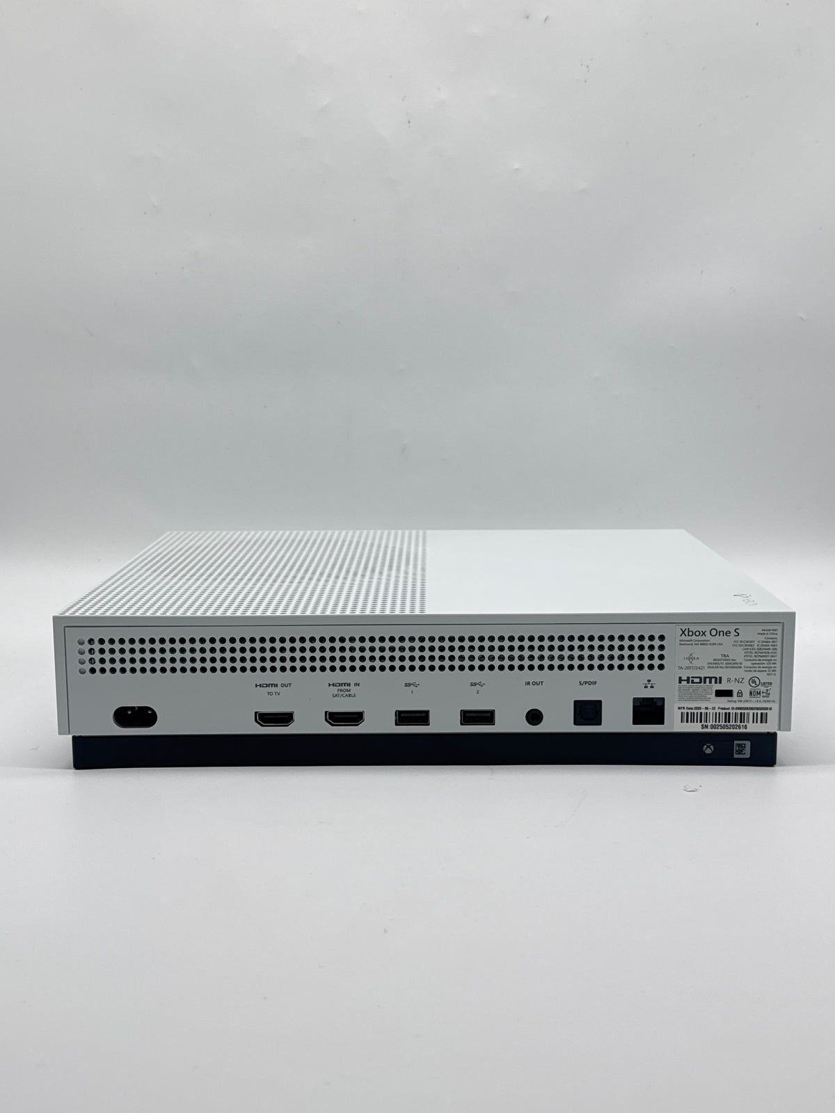 Microsoft Xbox One S 1TB White w/ Controller - Used