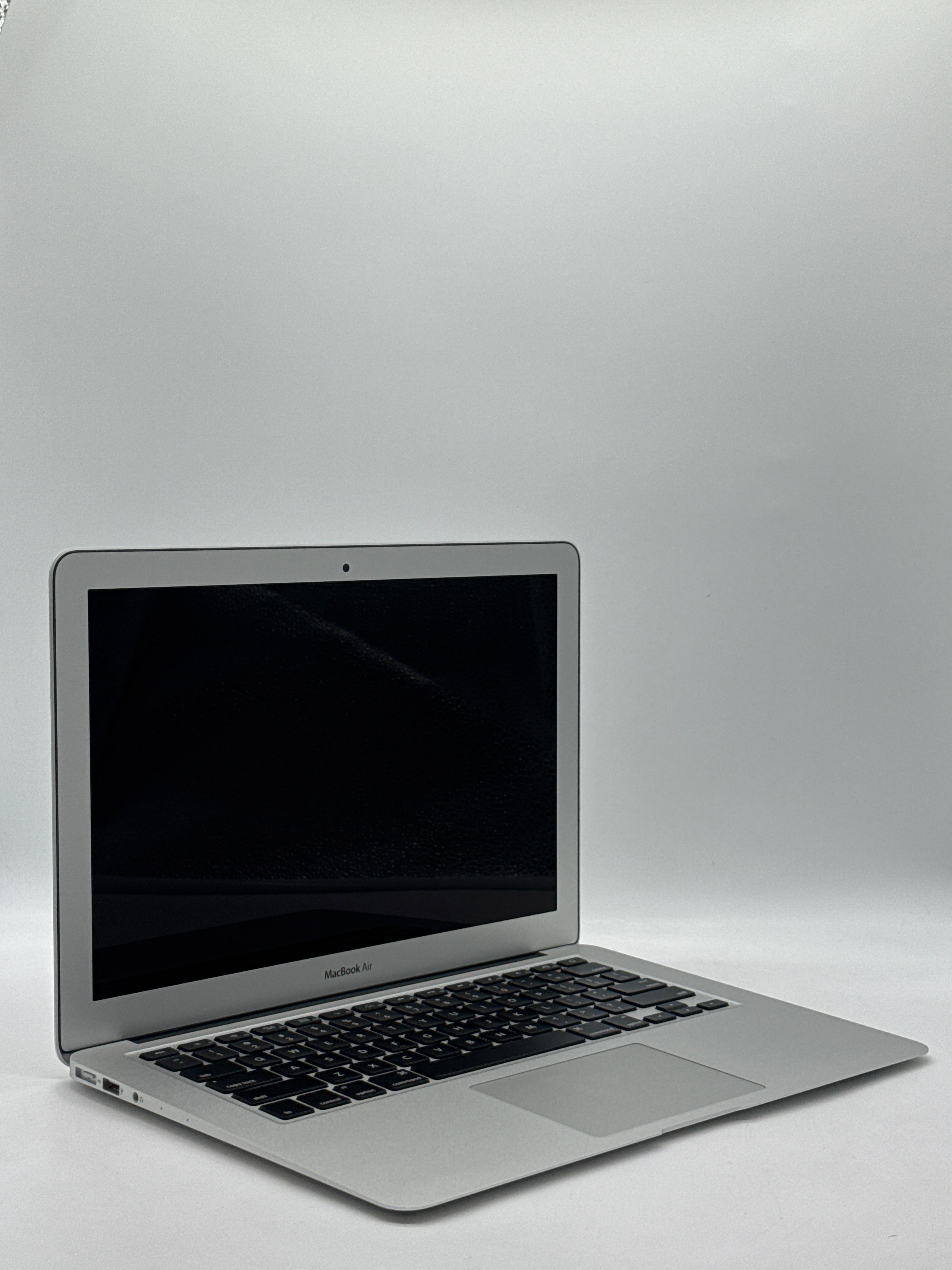 Apple MacBook Air 13" A1466 2013 i7 8GB RAM 500GB SSD - For Parts [Bad Battery]