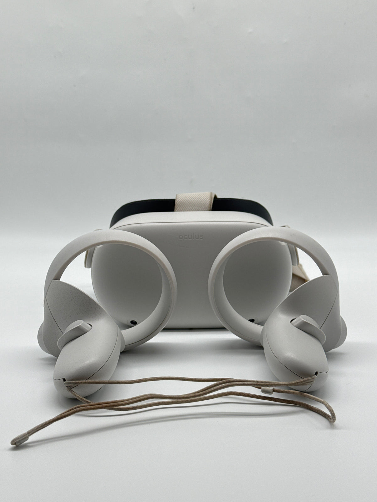 Meta Quest 2 All-In-One VR Headset 64GB - Cracked Frame, Read