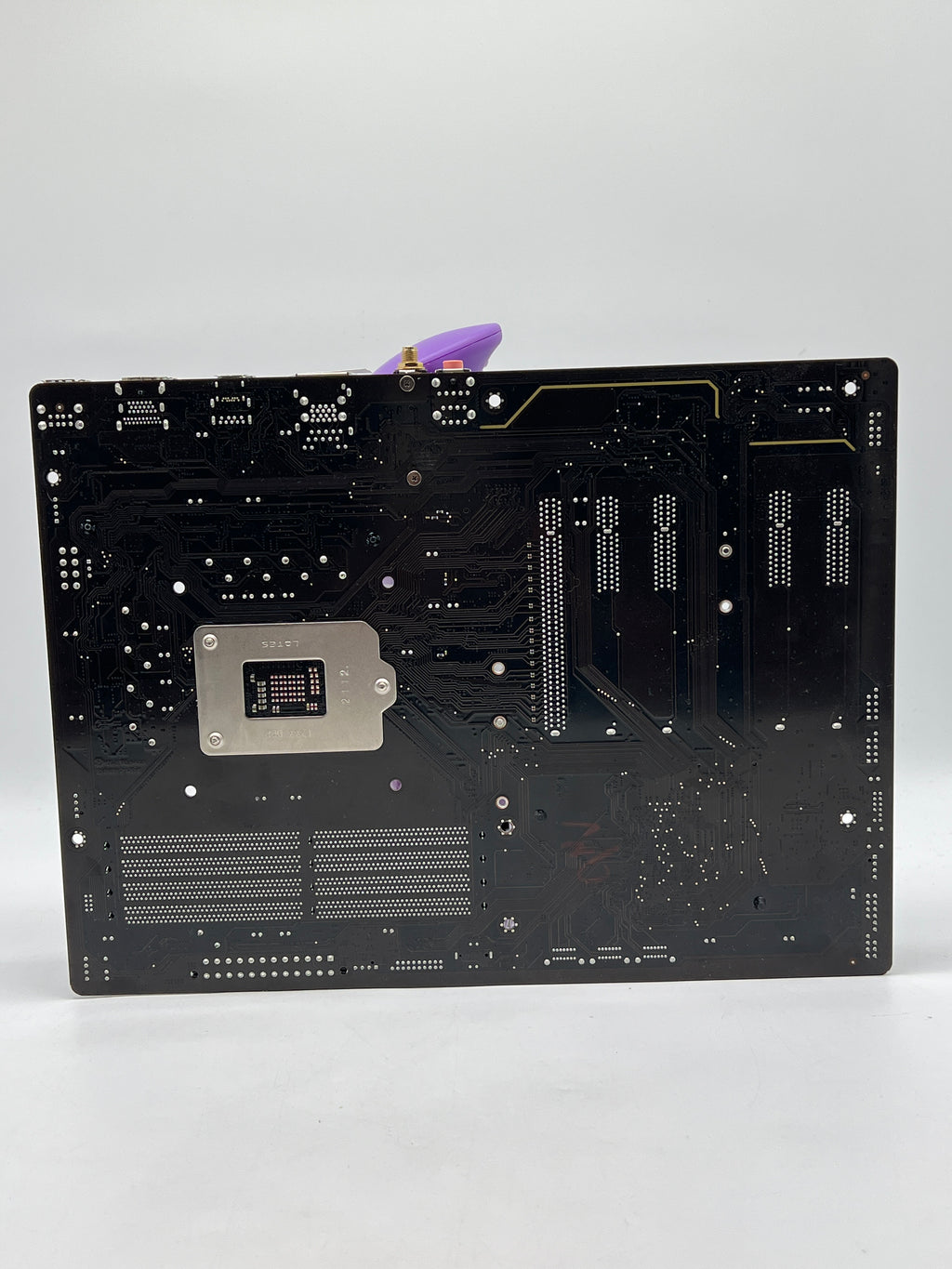 Gigabyte B560 DS3H w/ Intel Core i7-10700 - Used