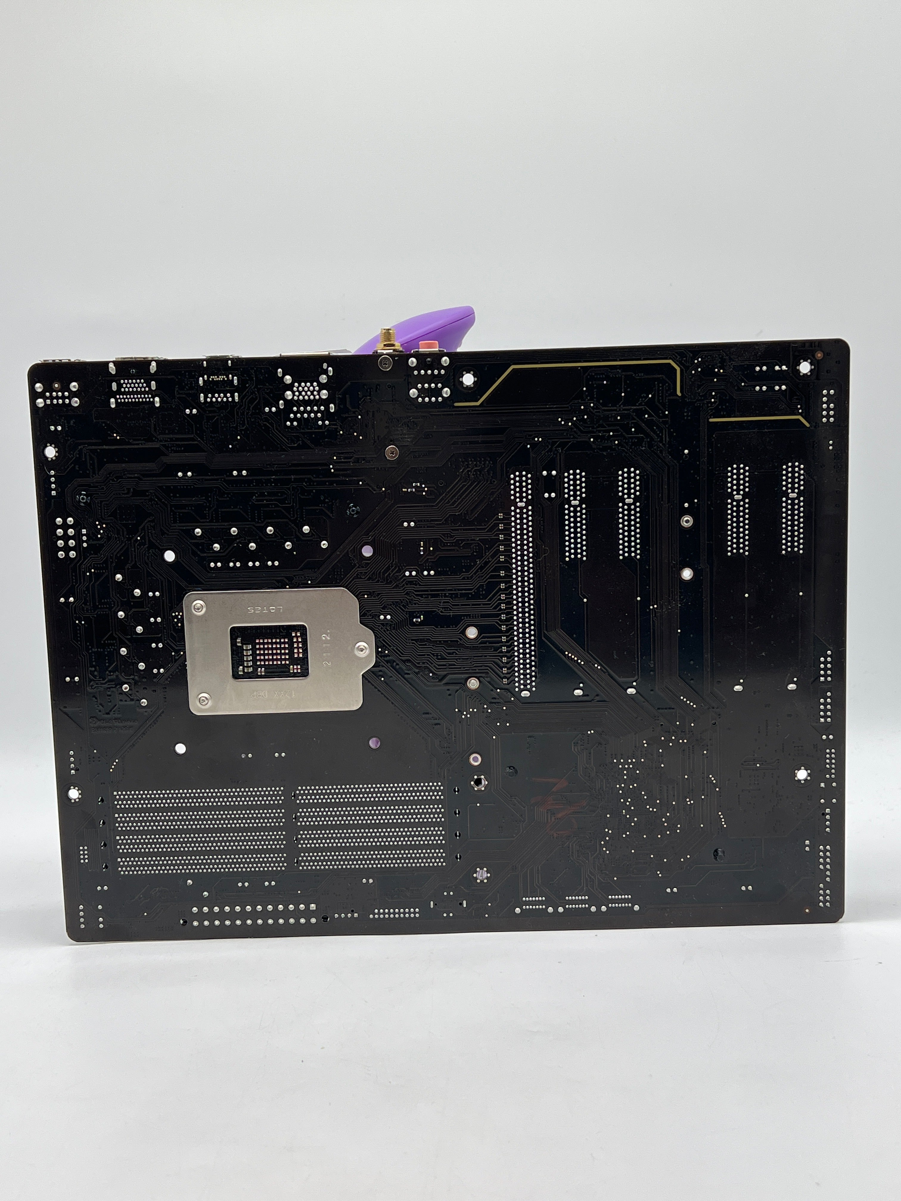 Gigabyte B560 DS3H w/ Intel Core i7-10700 - Used