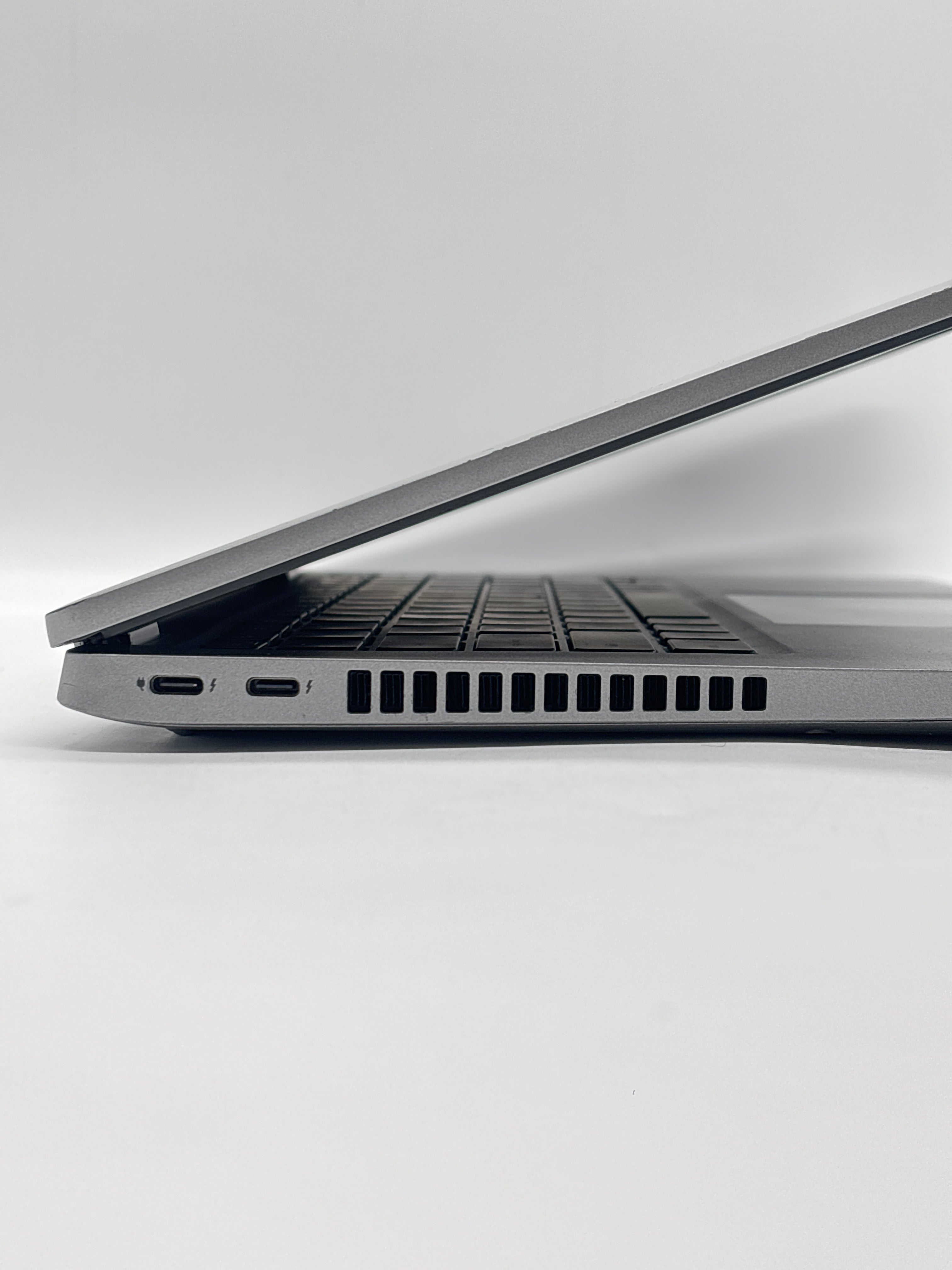 Dell Latitude 5430 Touch i5-1245U 16GB RAM 512GB SSD - Cellular
