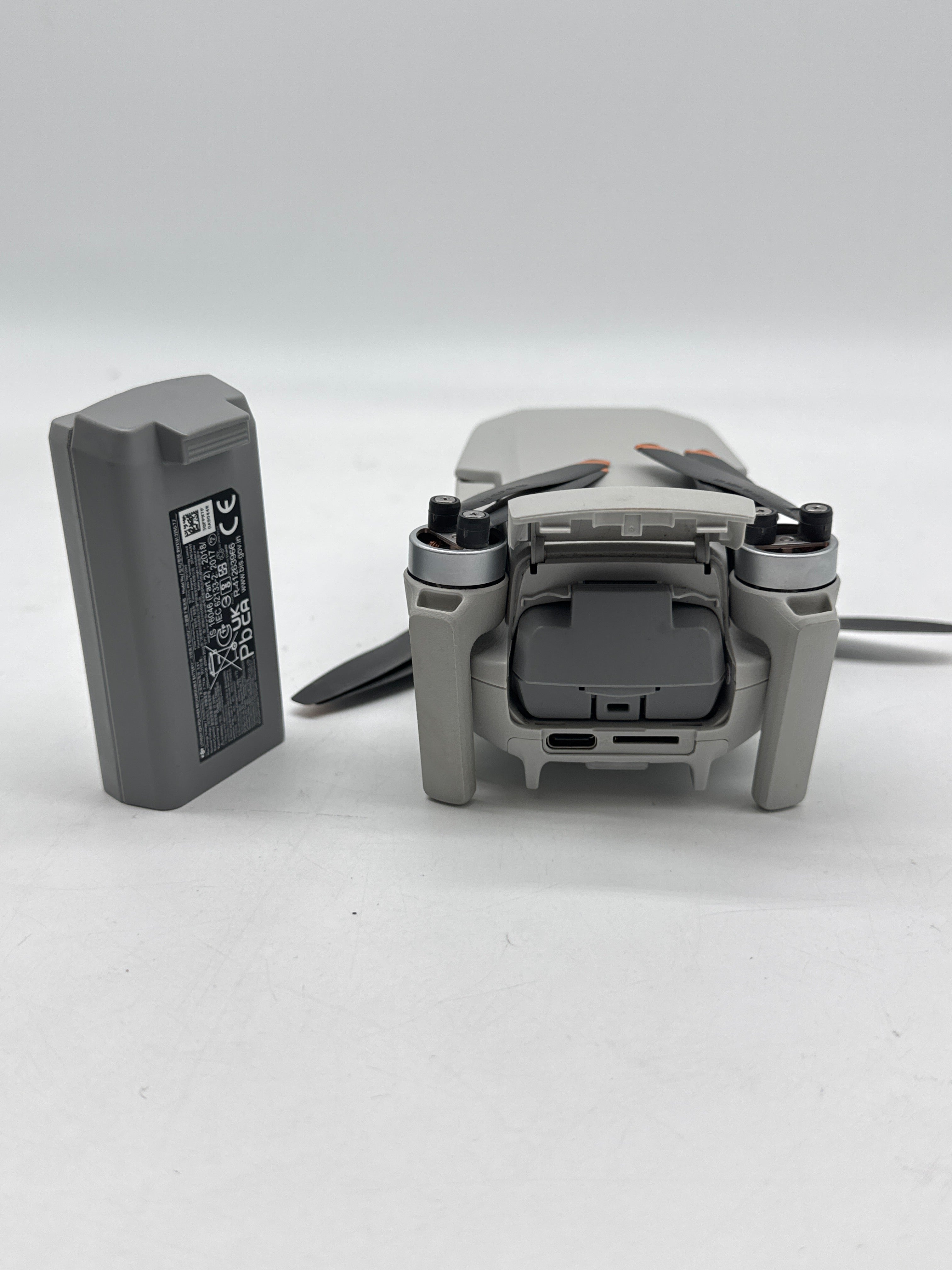 DJI Mini 4K Drone 12MP Camera 31min Flight Time Gray - Used