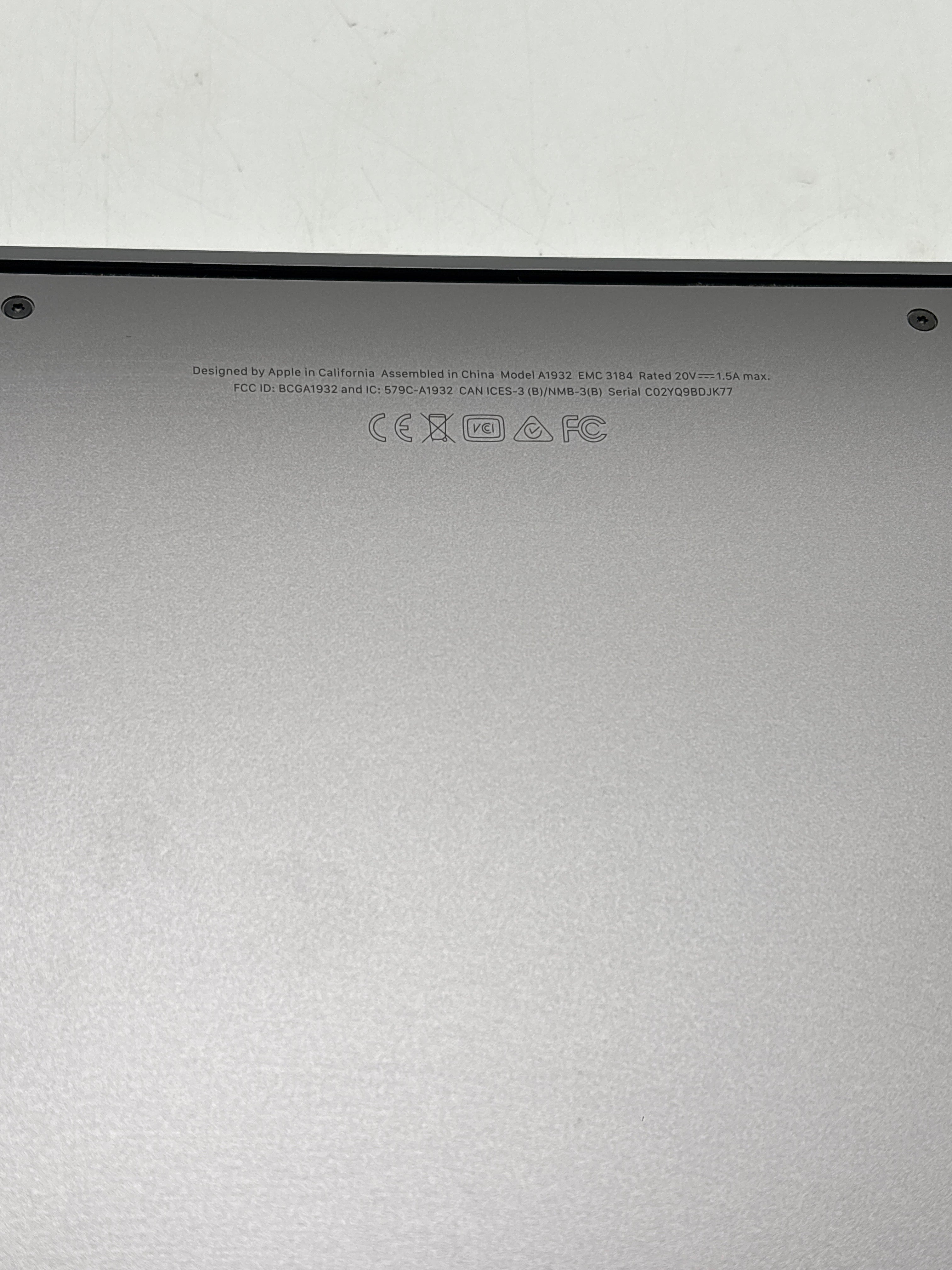 Apple MacBook Air 13" A1932 i5 8GB RAM 128GB SSD - Used
