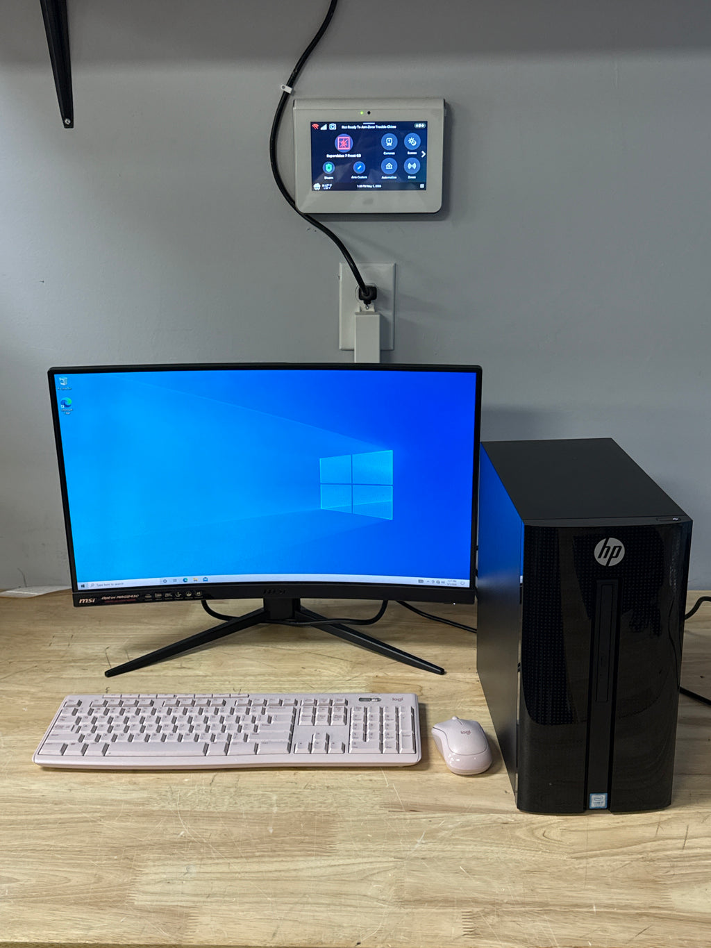 HP Pavilion p460-p214 i7-7700T 16GB RAM 500GB SSD - Used