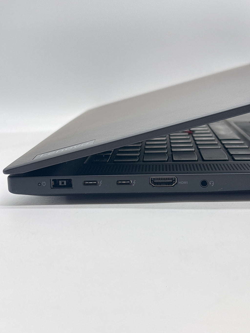 Lenovo ThinkPad P1 Gen 6 i7-13800H 32GB RAM 1TB SSD RTX 2000 TOUCH