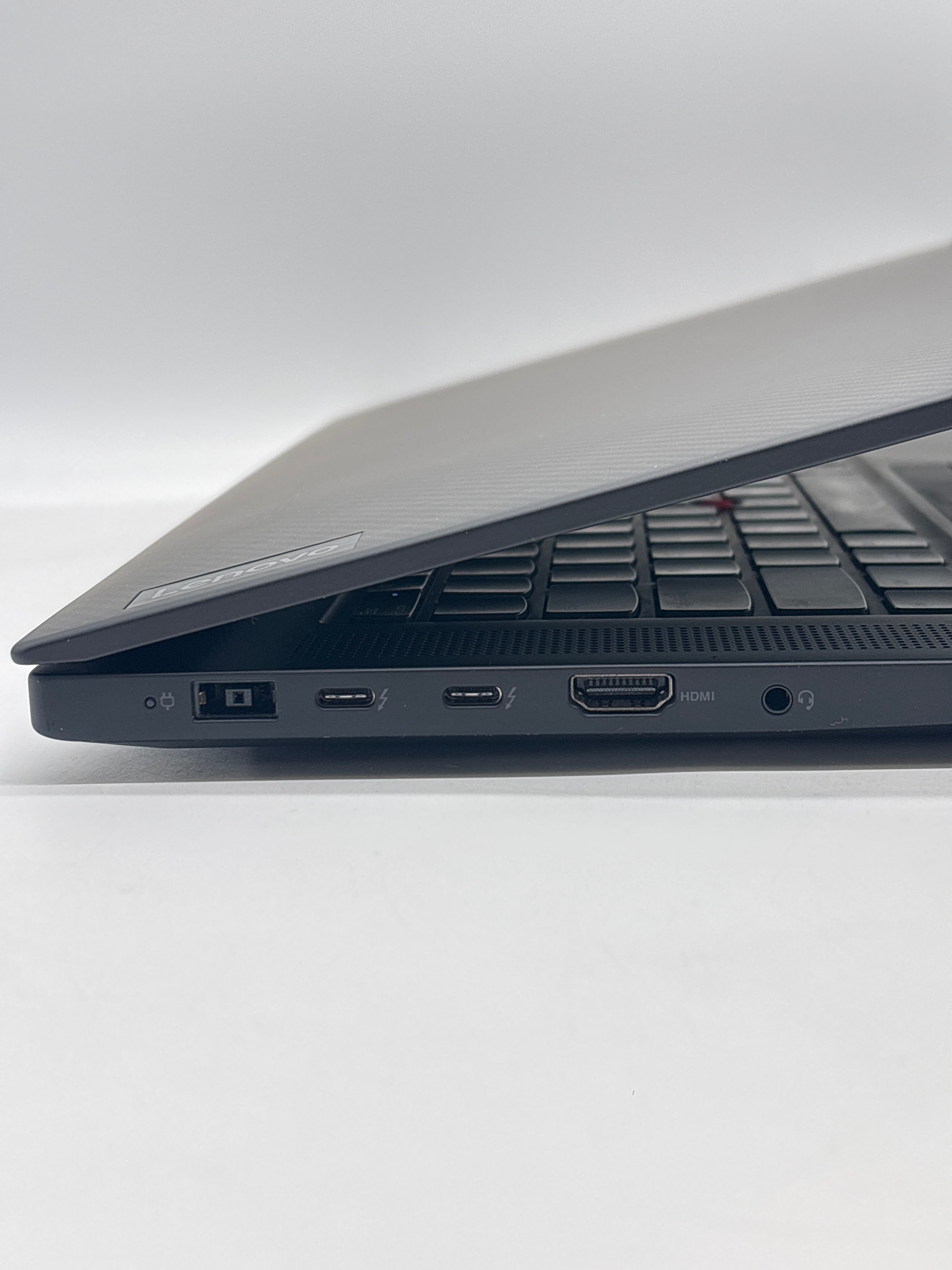 Lenovo ThinkPad P1 Gen 6 i7-13800H 32GB RAM 1TB SSD RTX 2000 TOUCH