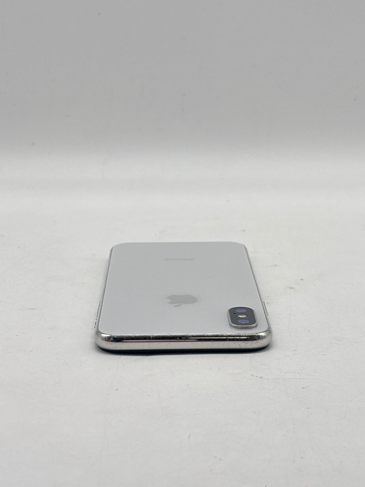 Apple iPhone X 5.8" A1865 256GB AT&T Only Silver - Cracked Camera Lens