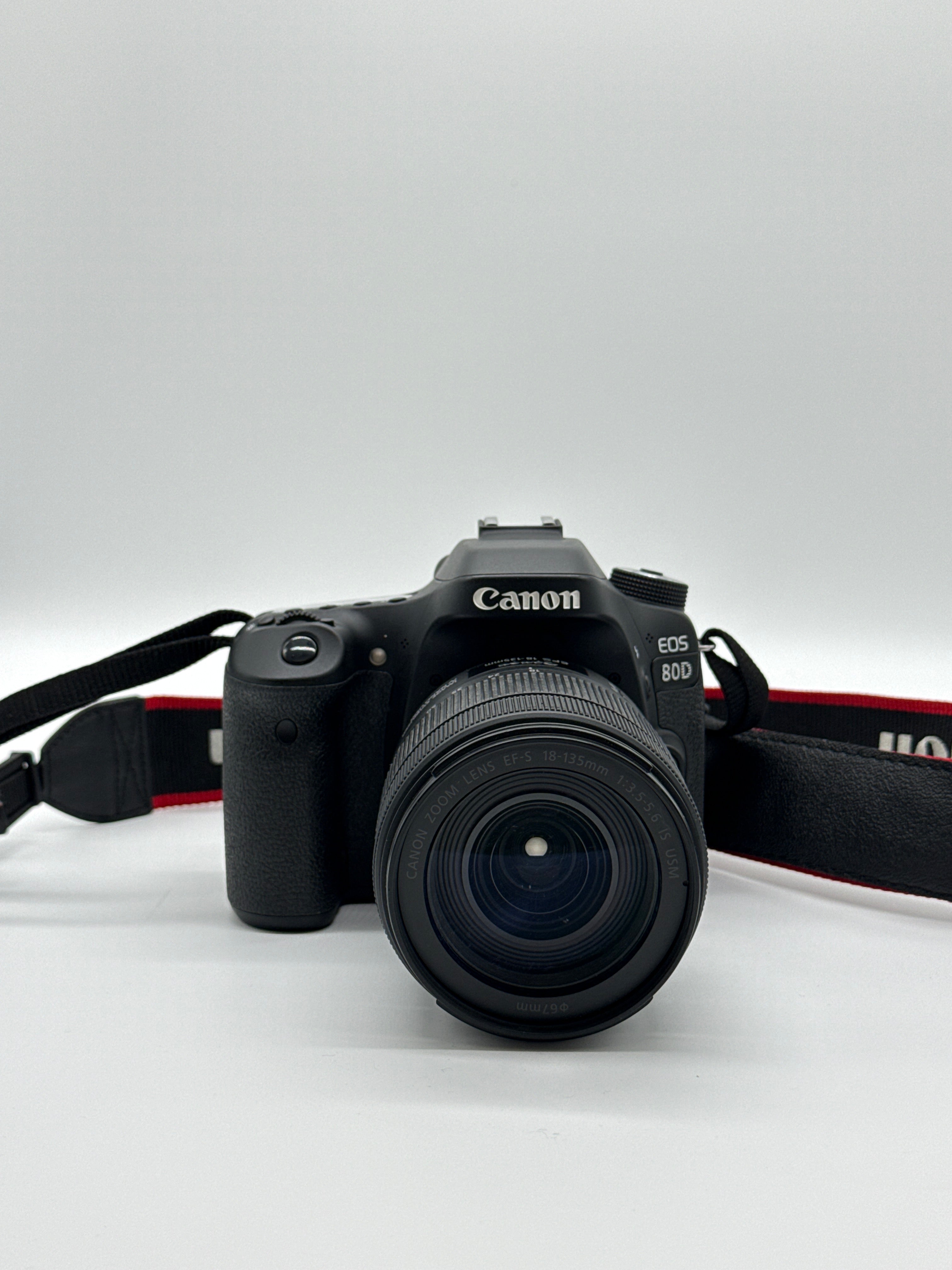 Canon EOS 80D Black Digital SLR Camera 24.2MP 18-135mm Lens