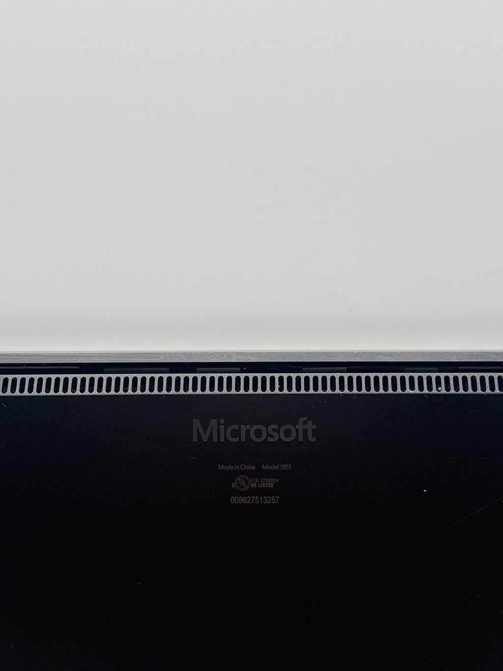 Microsoft Surface Laptop 4 i5-1135G7 8GB RAM 512GB SSD - For Parts (Cracked Screen)