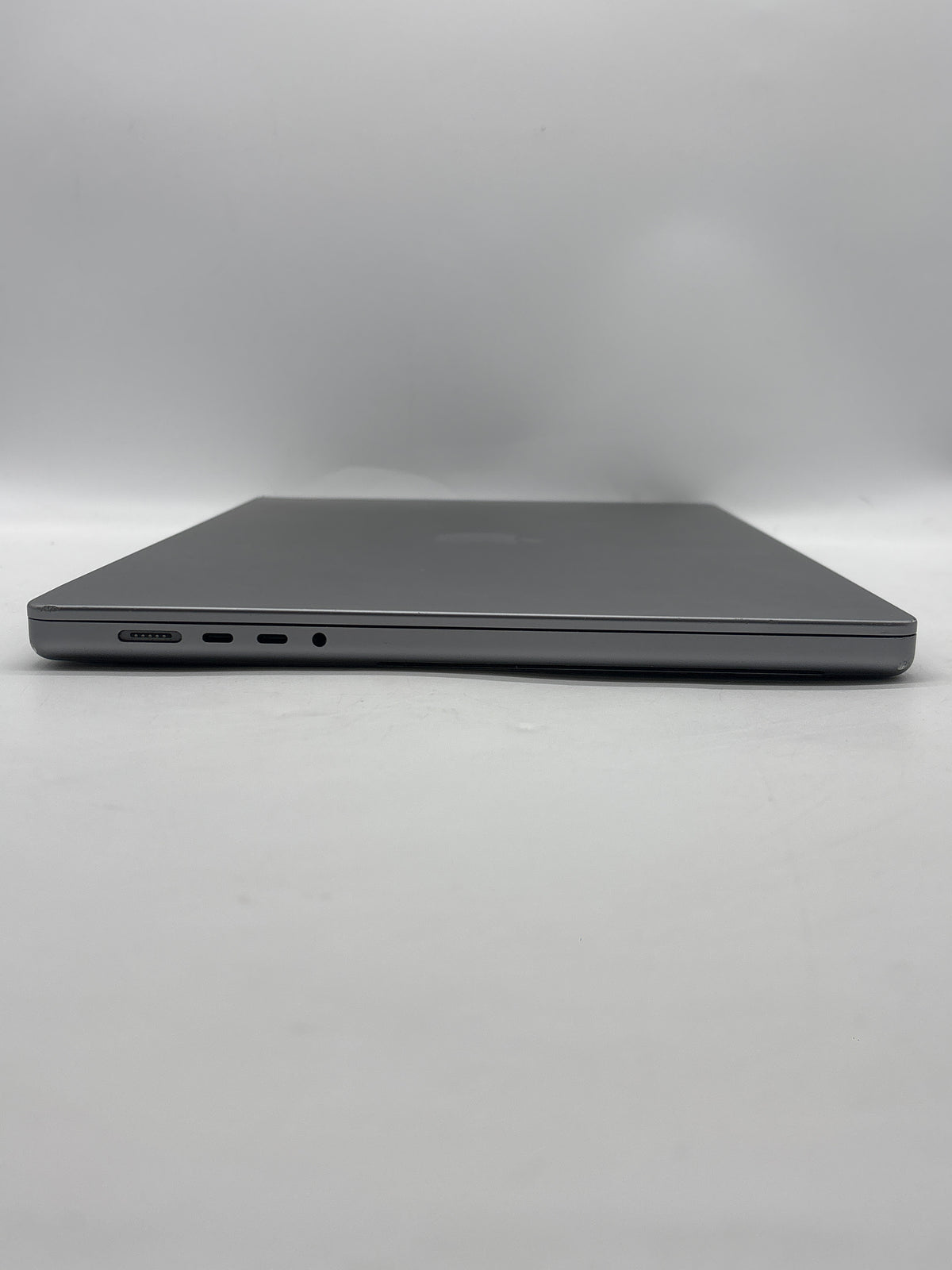 Apple MacBook Pro 16" A2485 M1 Pro 16GB RAM 512GB SSD Space Gray - For Parts