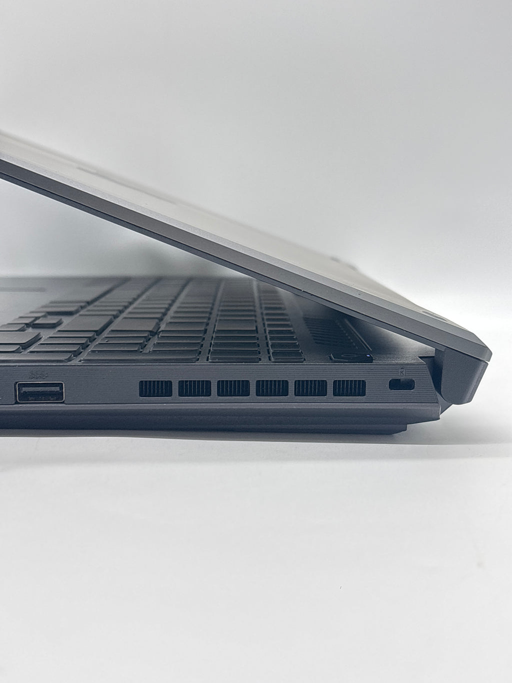 Asus TUF A16 FA607P Ryzen 9 7940HX 16GB RAM 512GB SSD RTX 4070