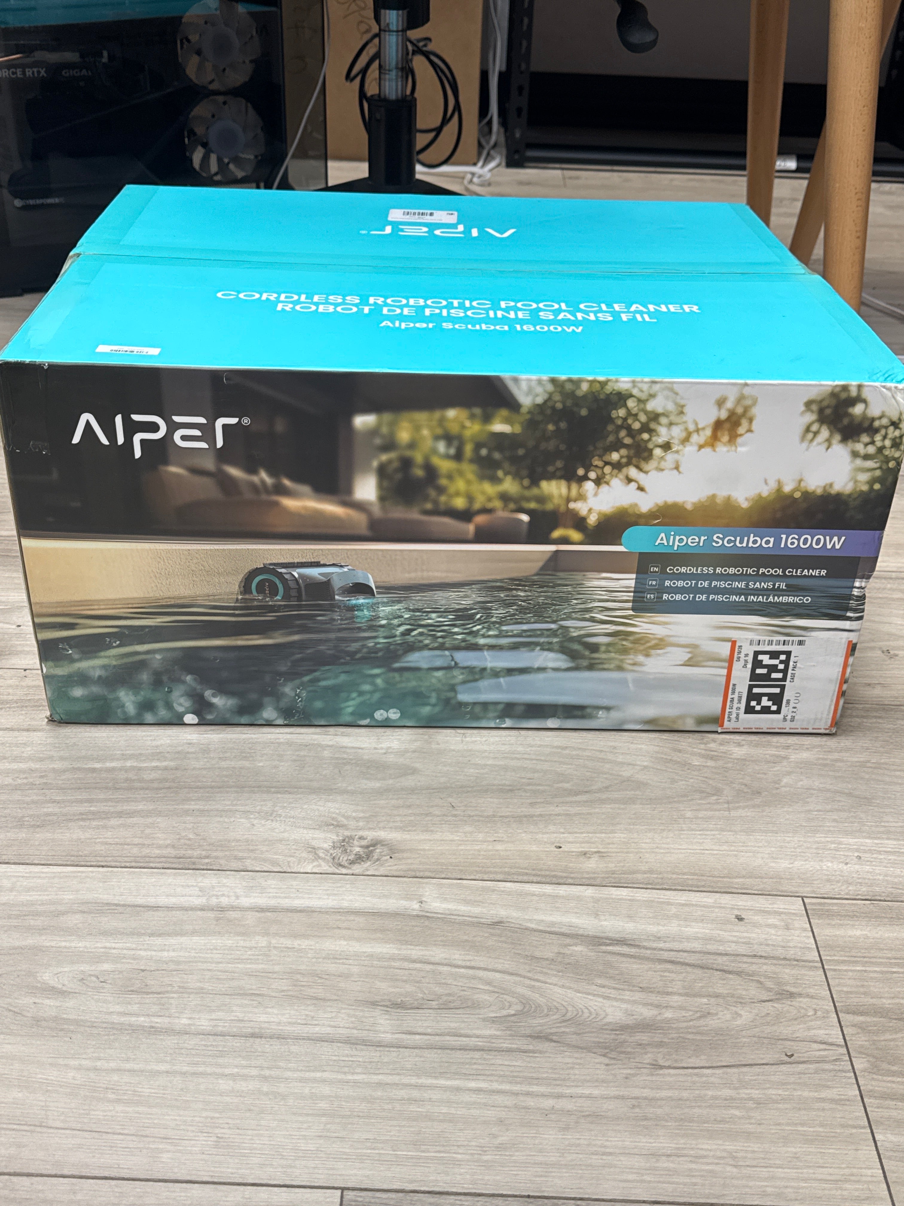 Aiper Scuba 1600W Robotic Pool Cleaner - New in Box