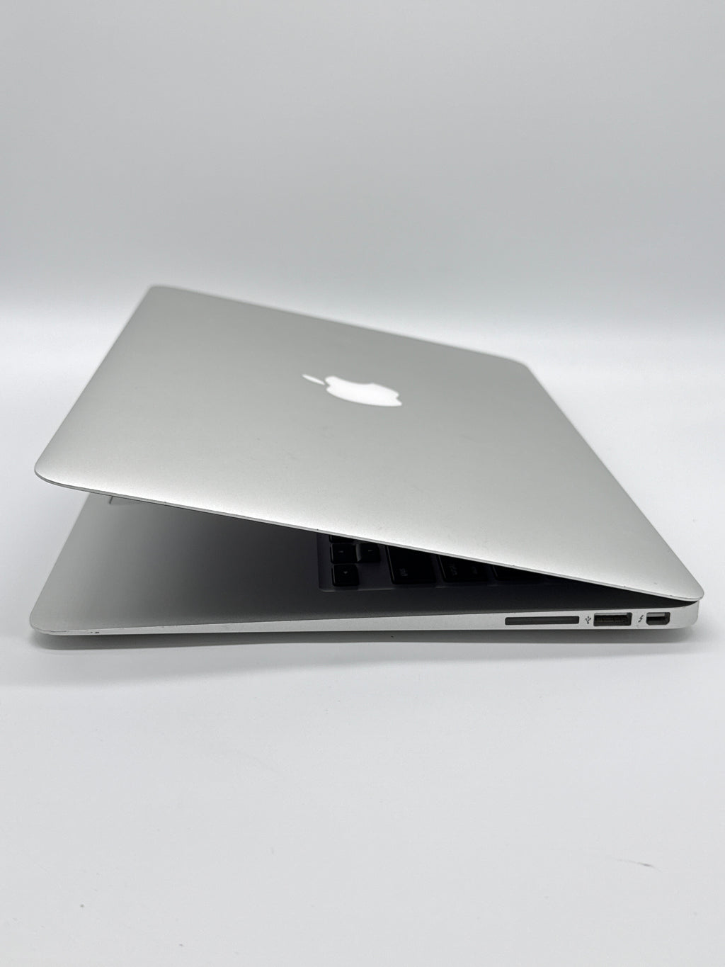 Apple MacBook Air 13" A1466 2017 Intel i5 8GB RAM 128GB SSD Silver