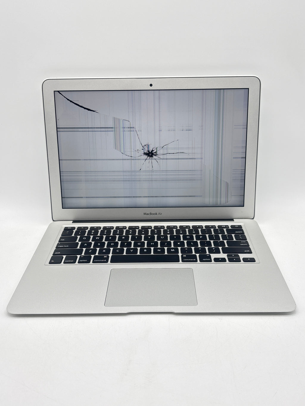 Apple MacBook Air A1466 2014 Intel i5 4GB RAM 128GB SSD Silver - Cracked Screen