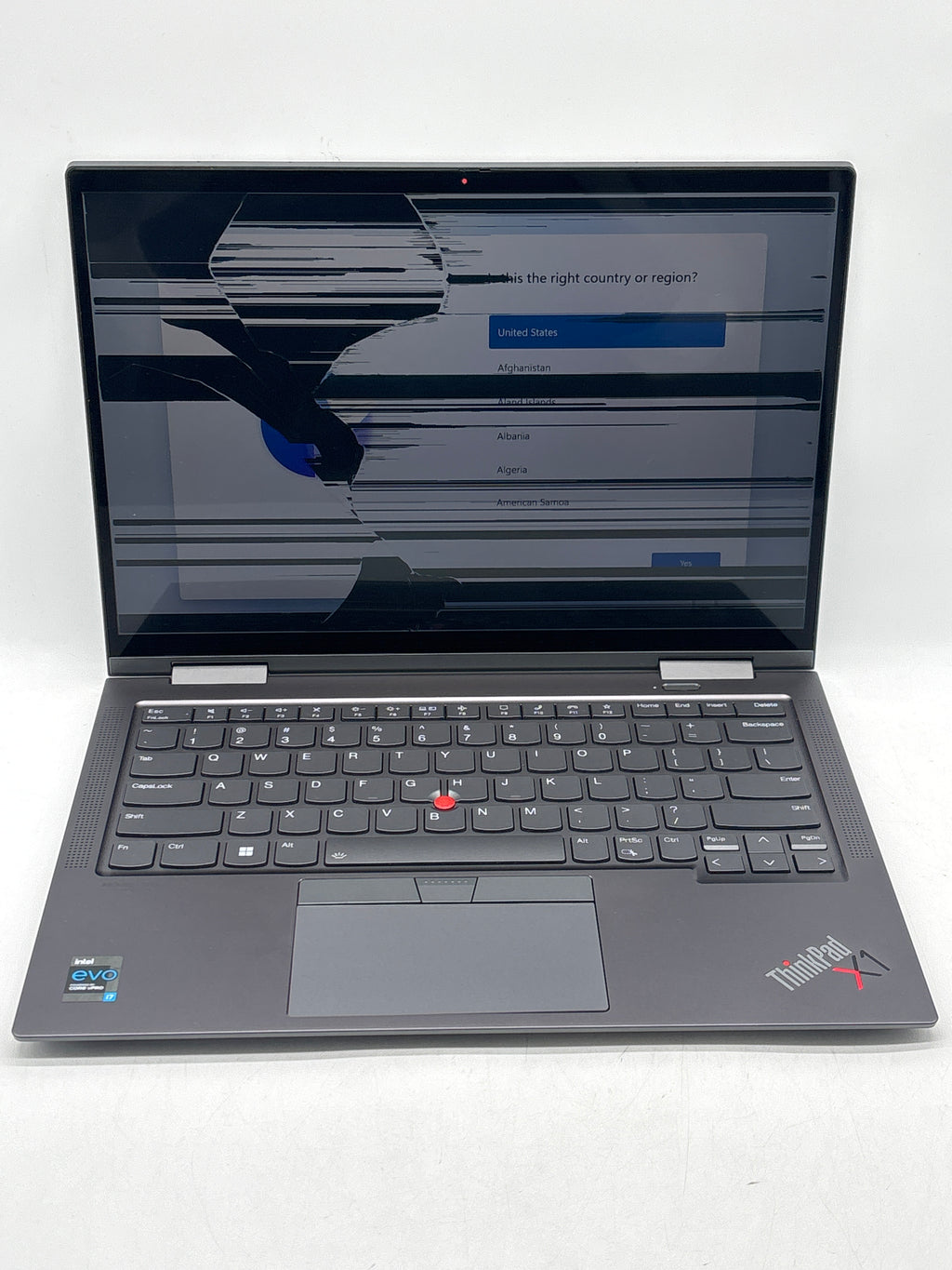 Lenovo ThinkPad X1 Yoga Gen 6 14" Intel Core i7-1185G7 16GB RAM 512GB SSD Gray - Cracked Screen