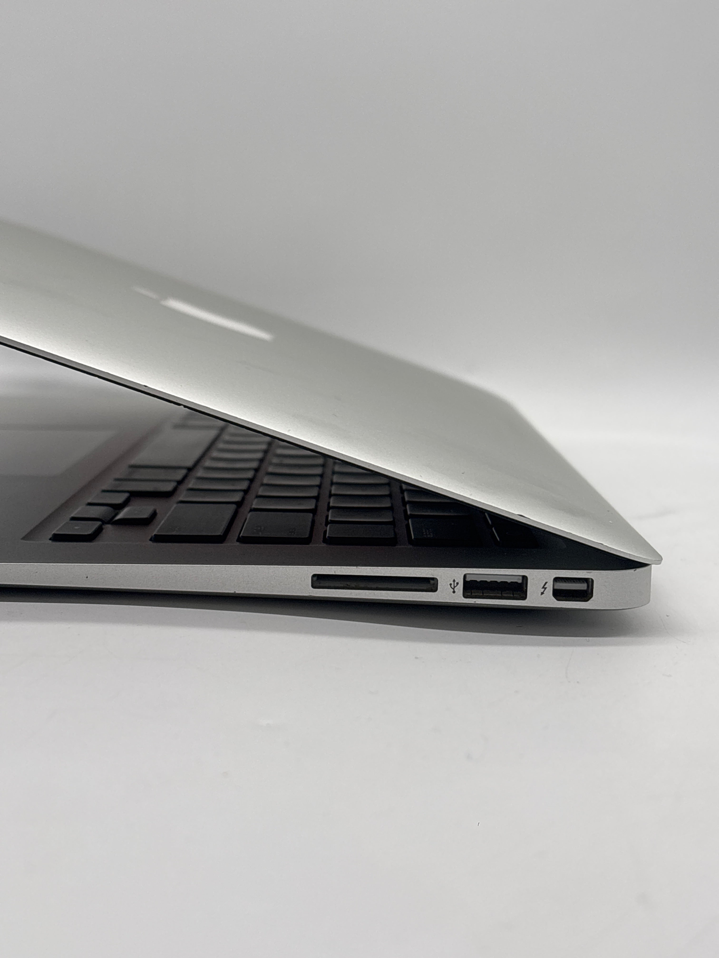 Apple MacBook Air 13" A1466 2017 i5 8GB RAM 128GB SSD