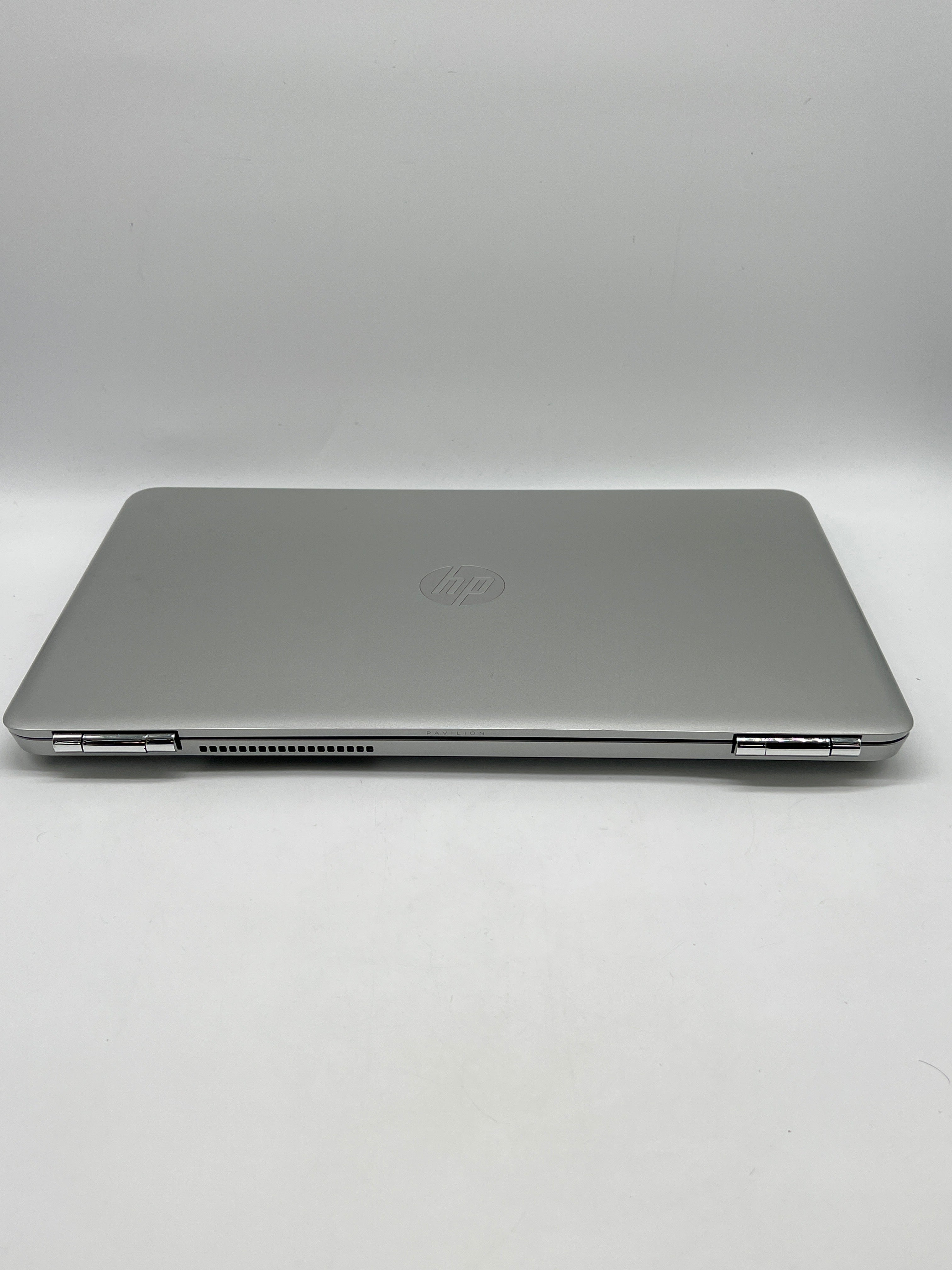 HP Pavilion 15-aw053nr AMD A12-9700P 8GB RAM 1TB HDD - For Parts (Read)