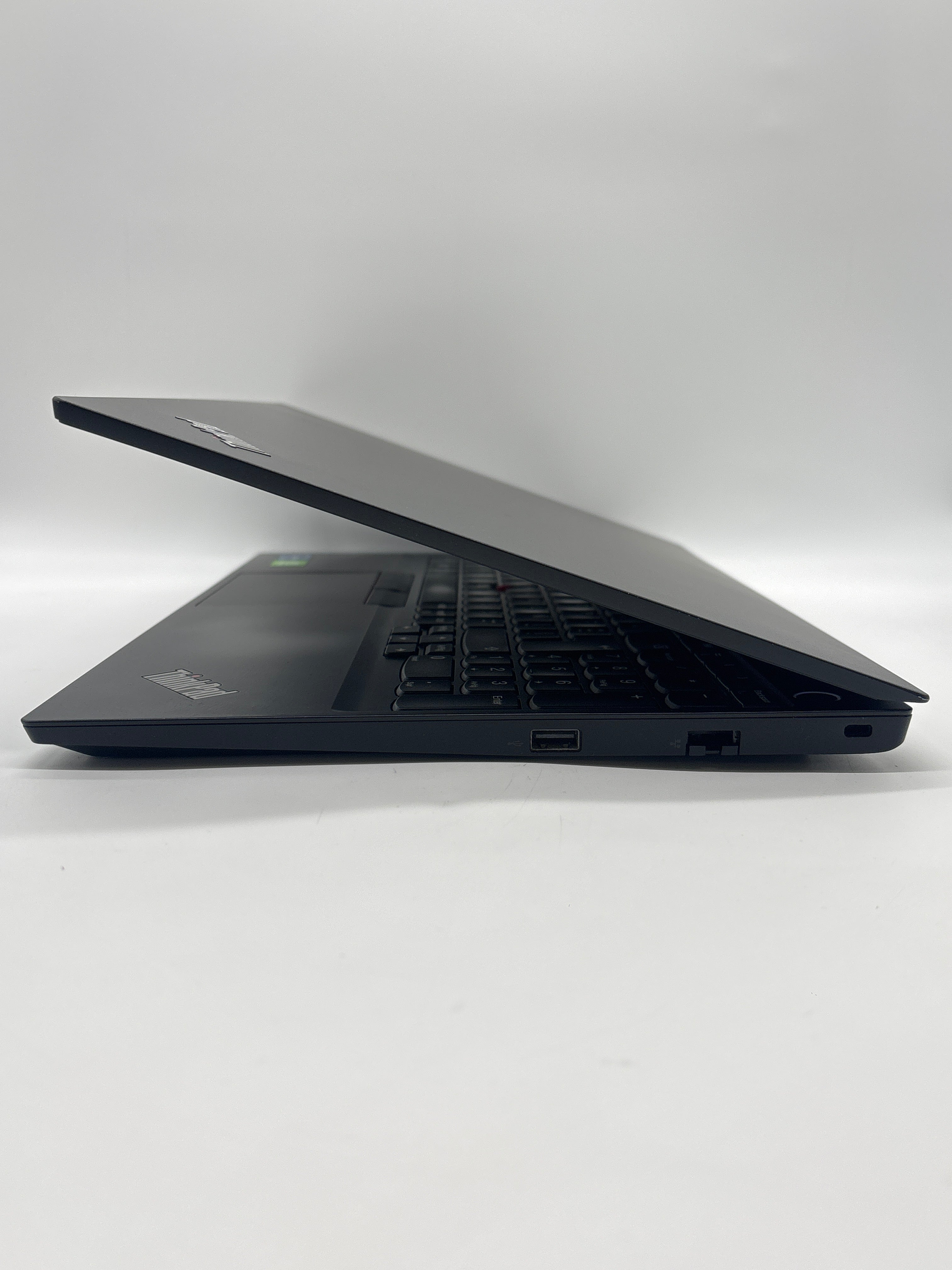 Lenovo Thinkpad E15 Gen 2 i7-1165G7 16GB RAM 512GB SSD - Spanish Layout