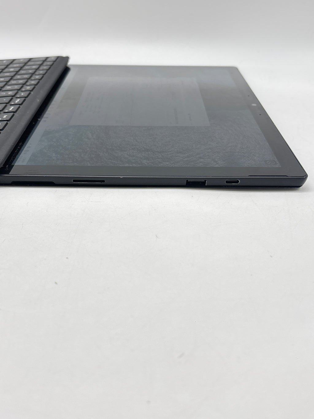 Microsoft Surface Pro 7+ 1960 12.3" Core i7-1165G7 16GB RAM 256GB SSD - Used