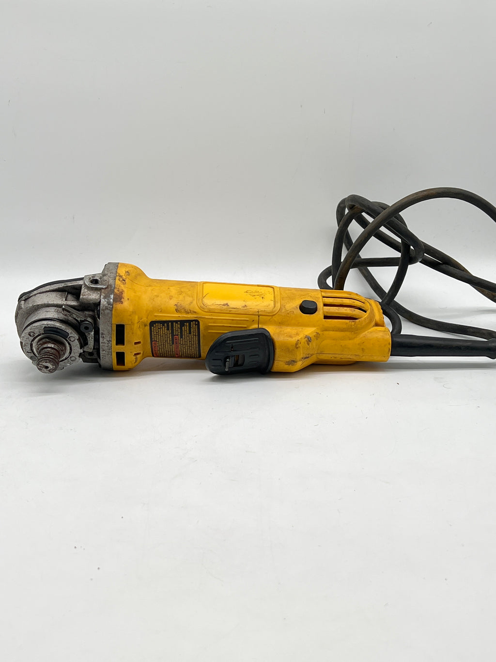 DEWALT DWE4012 4 1/2" Corded ANGLE GRINDER - Used