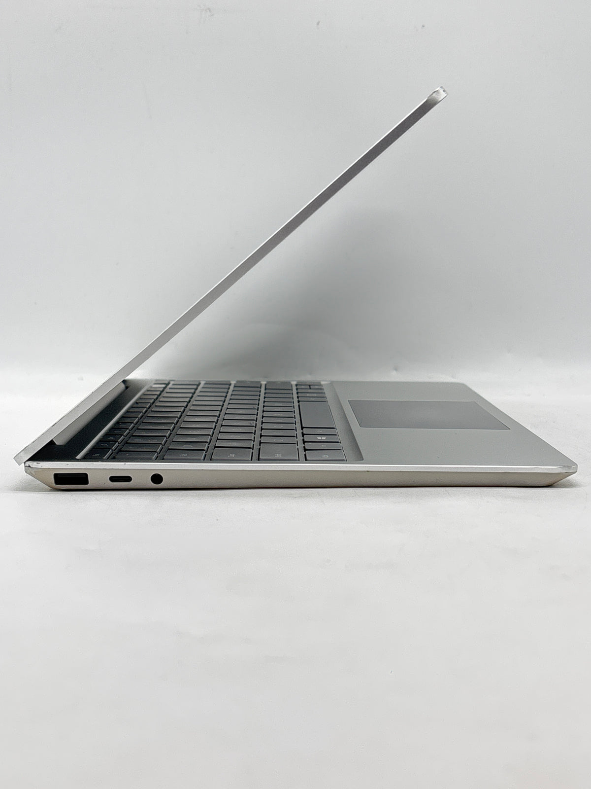 Microsoft Surface Laptop Go 1943 i5-1035G1 8GB RAM 128GB SSD - USED