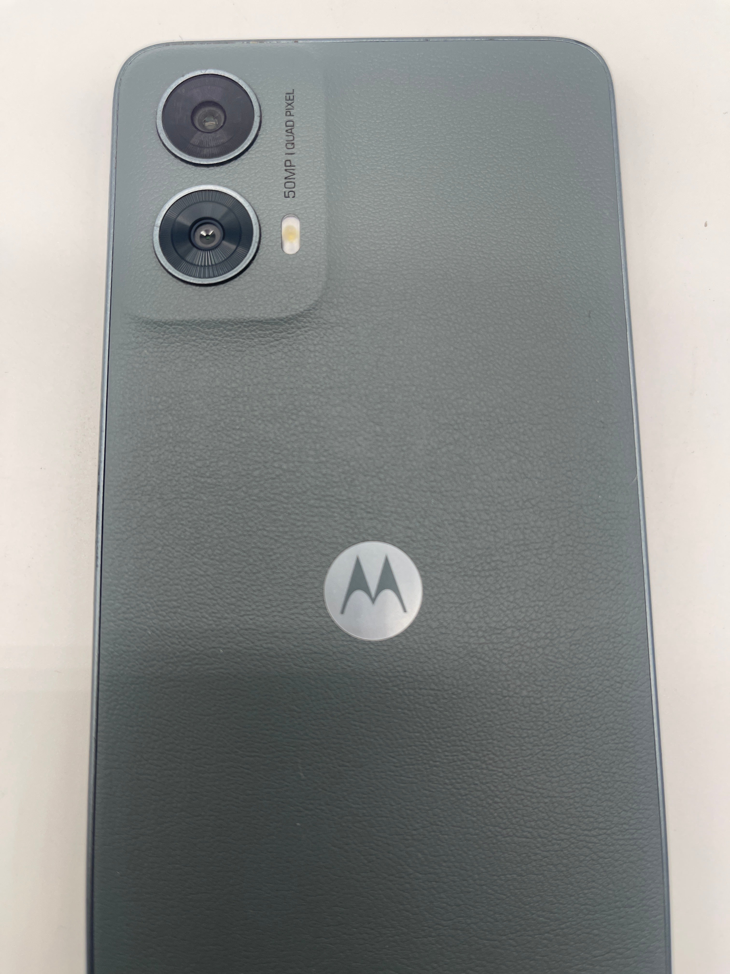 Motorola Moto G 5G 2024 6.6" Octa Core 128GB 4GB Unlocked Green Used