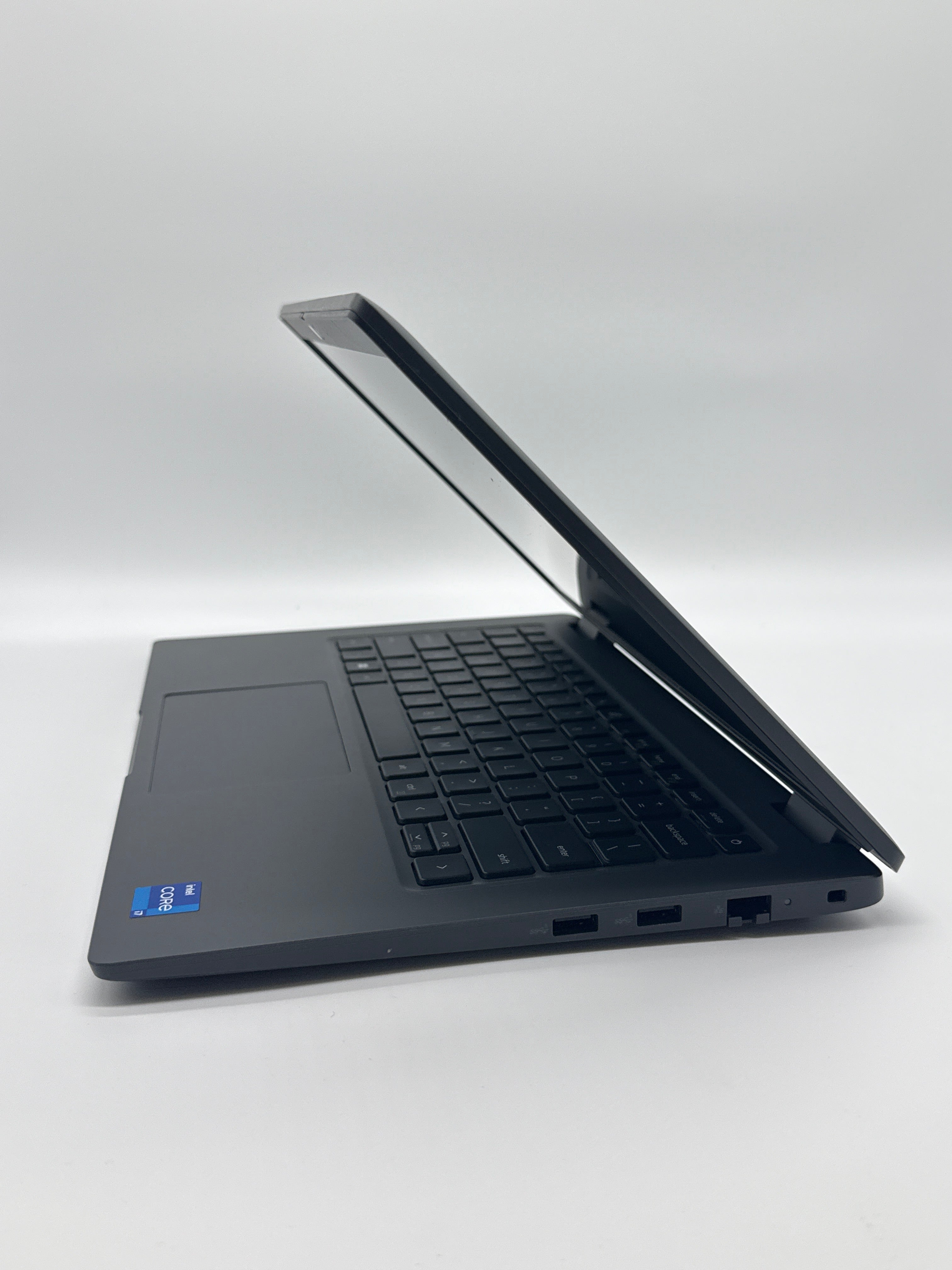 Dell Latitude 3440 14 Inch FHD i7-1355U 256GB 16GB Gray Remotely Managed