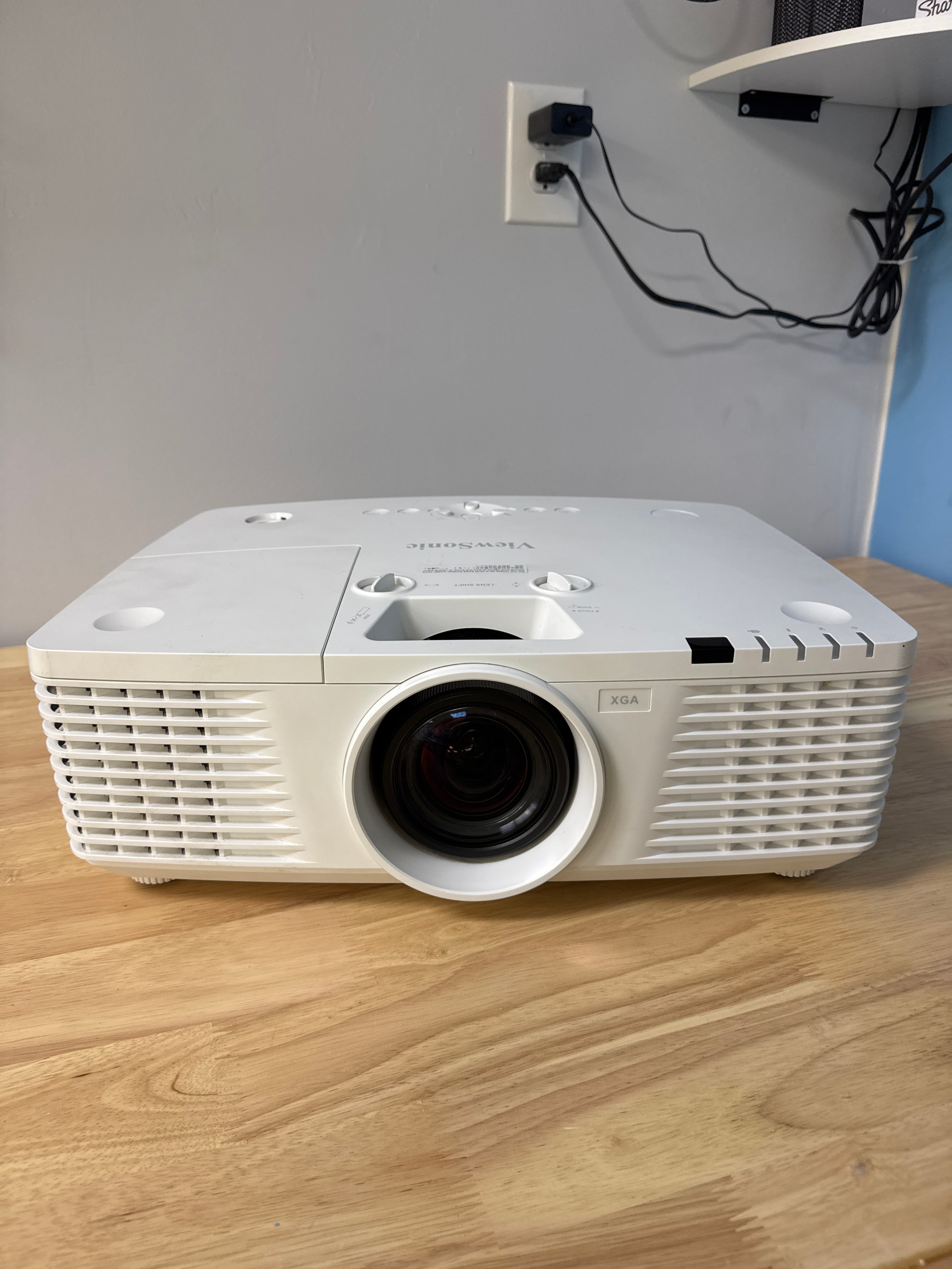 ViewSonic Pro9510L DLP XGA Projector Lamp Hours 311