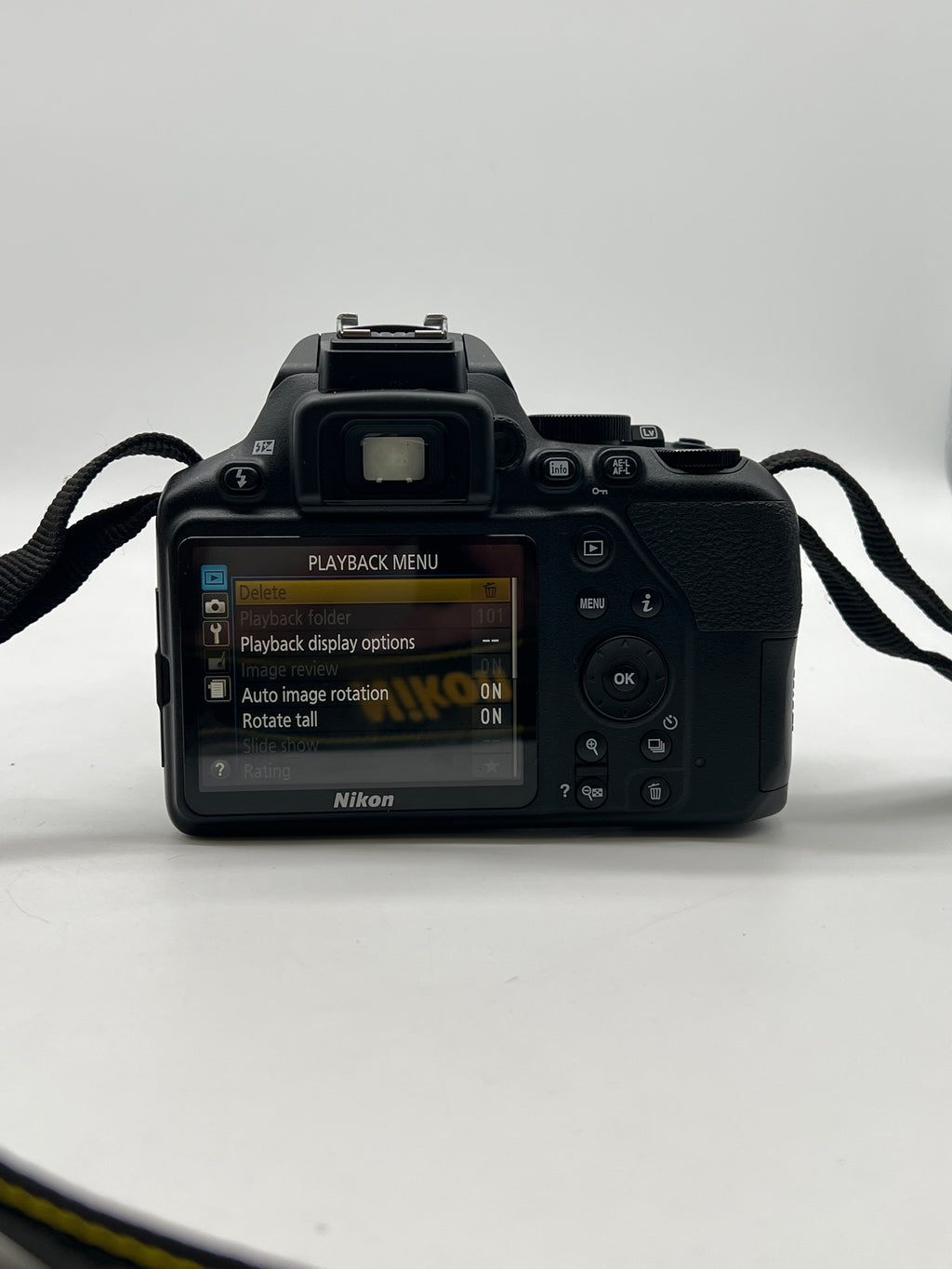 Nikon D3500 24.2MP with 18-55mm VR Lens DSLR Camera - Used