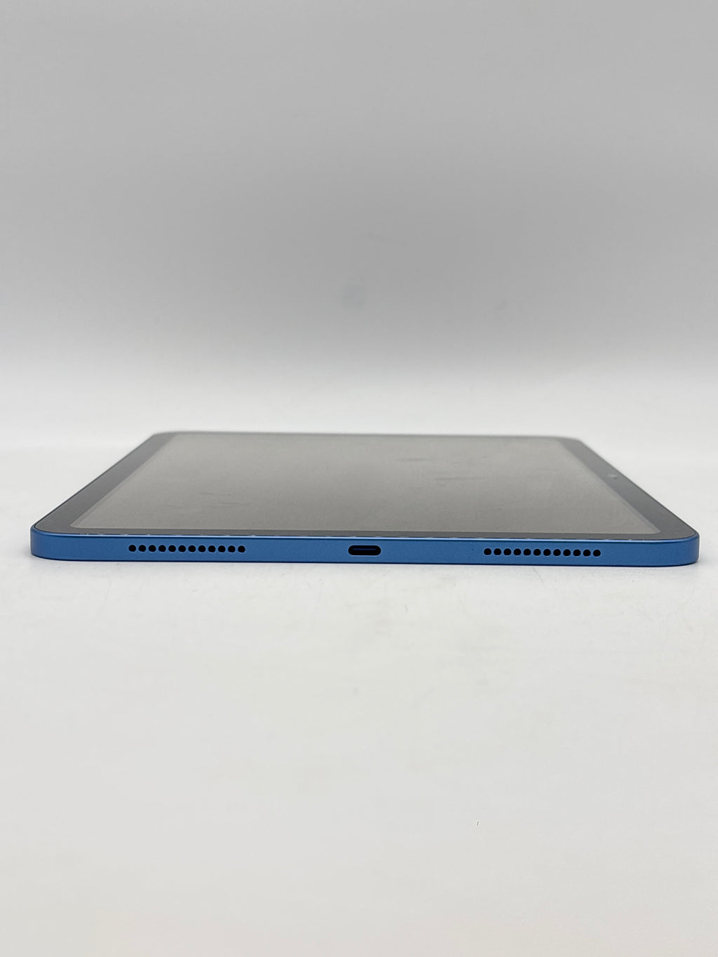 Apple iPad 11th Gen A16 128 GB Blue Wi-Fi - Used (Cycle Count 20)