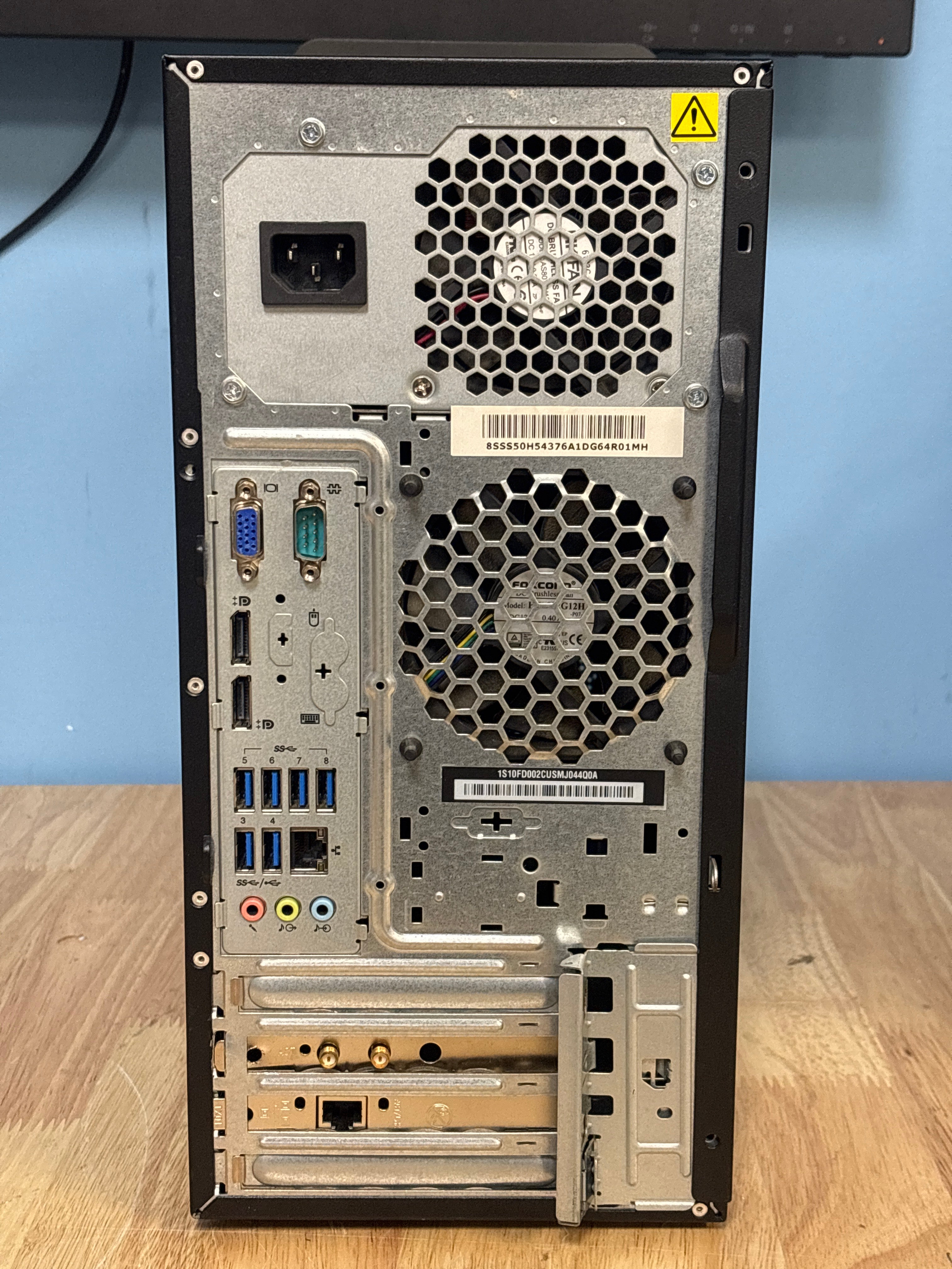 Lenovo Thinkcentre M900 i3-6100 32GB RAM 1TB HDD - For Parts (Bad HDD)