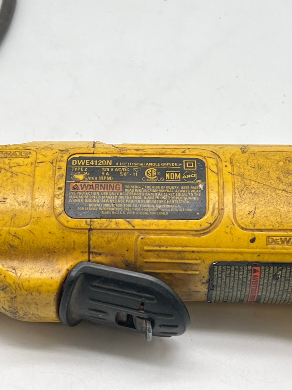 DEWALT DWE4120 4 1/2" ANGLE GRINDER PDS037253 - Used