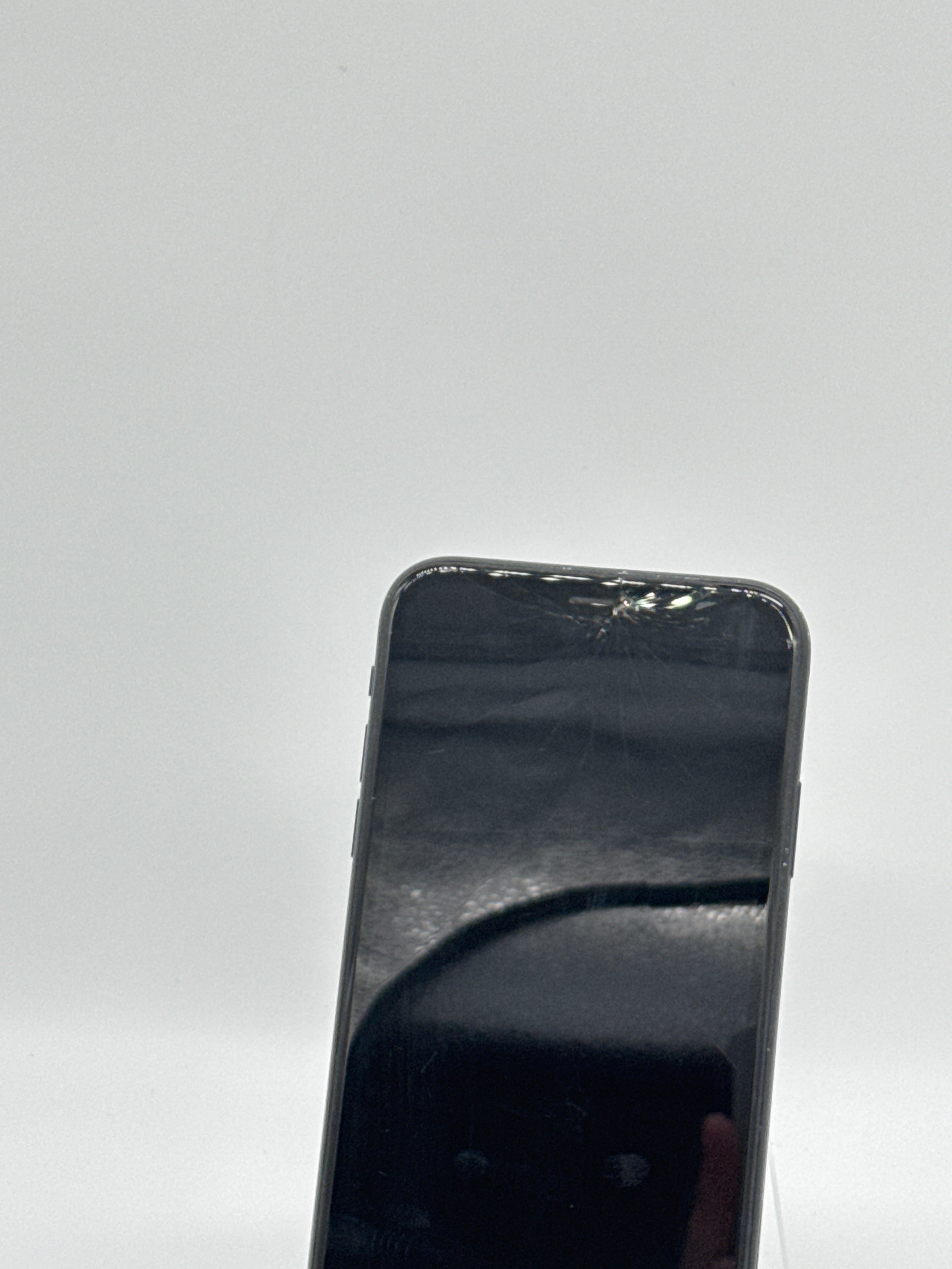 Apple iPhone XR 6.1" 128GB Black Boost Mobile