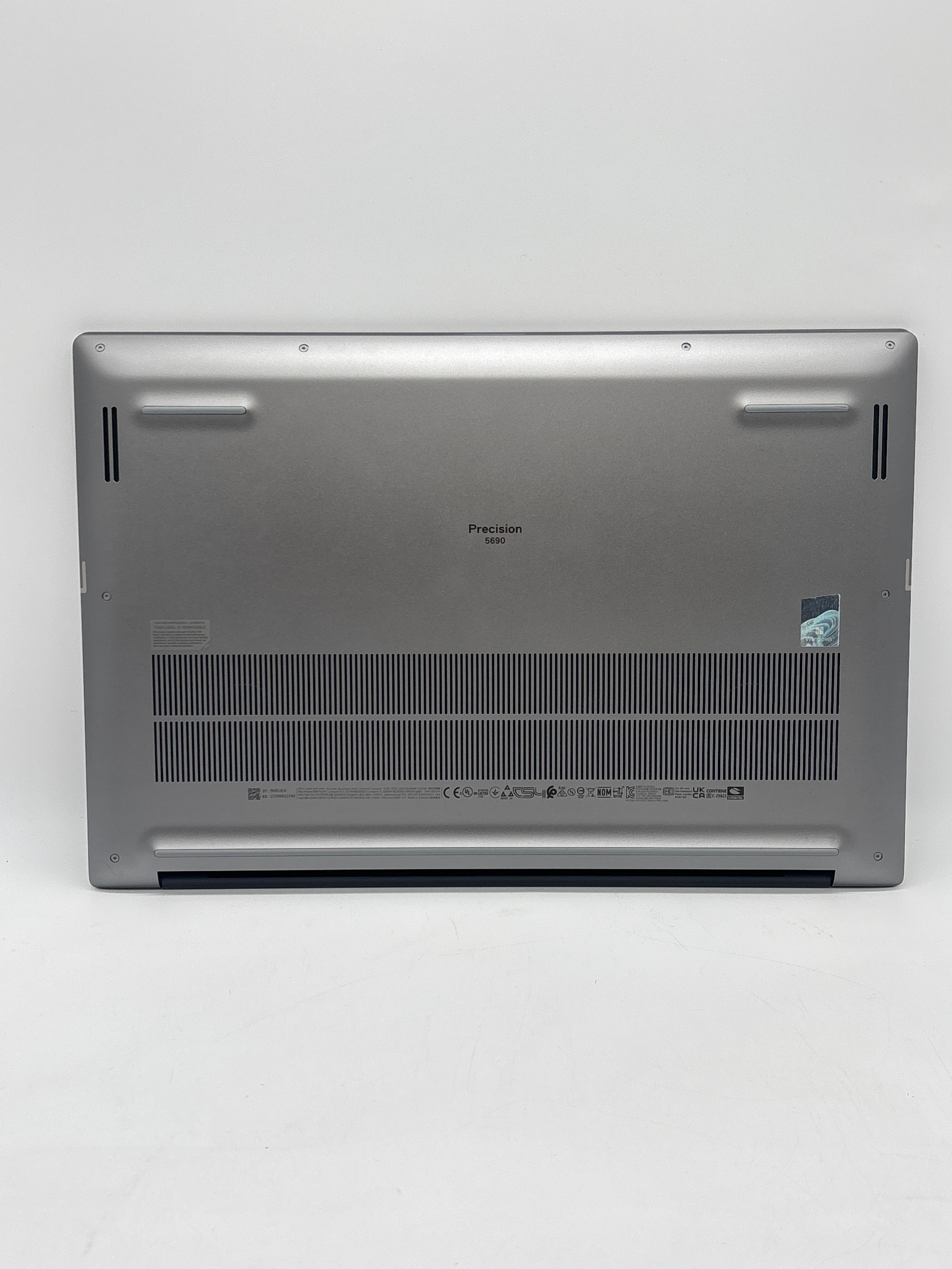 Dell Precision 5690 Ultra 7 165H 64GB RAM 512GB SSD RTX 1000 Ada - Warranty (April 2028)
