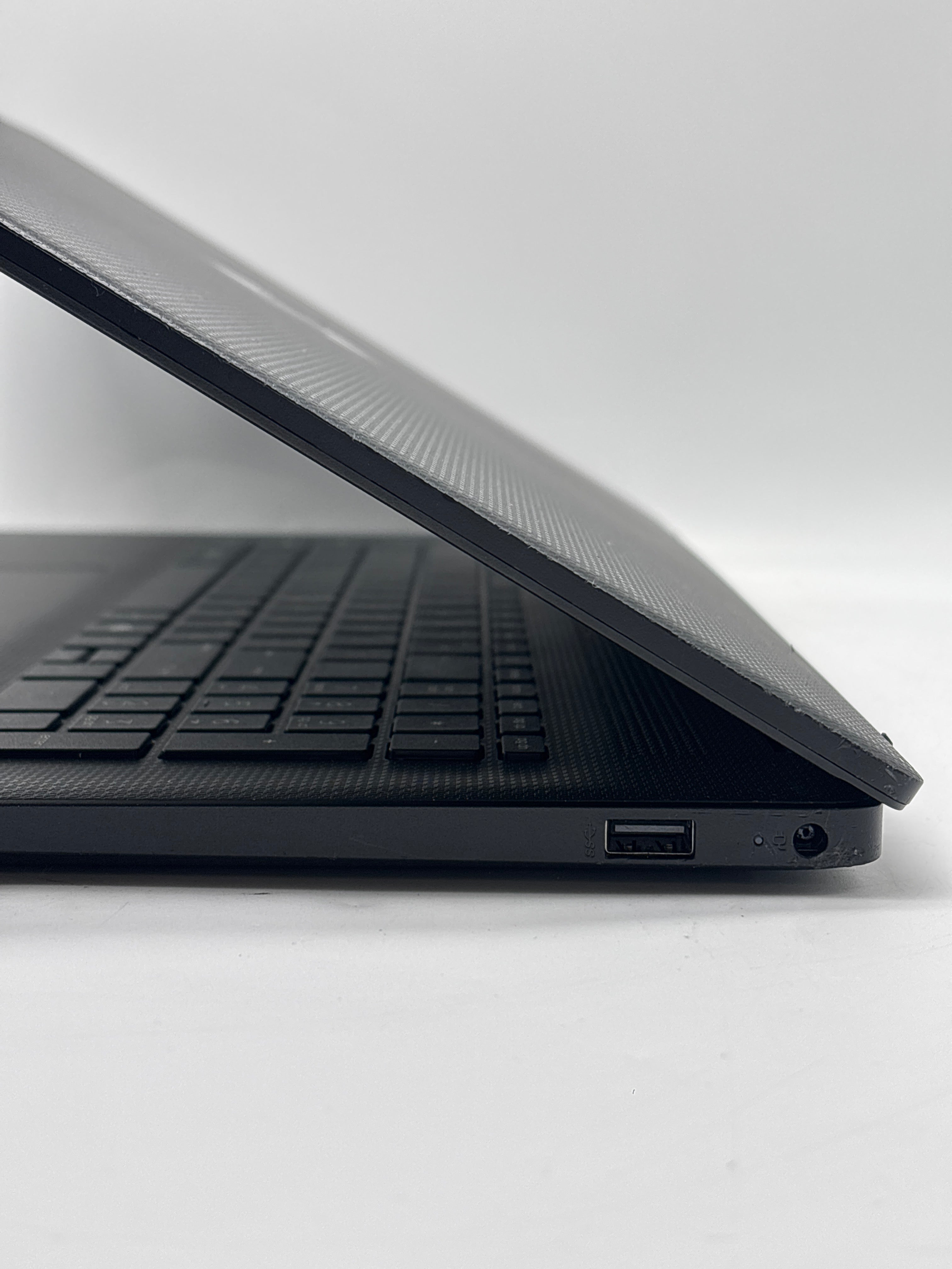 HP Laptop 17t-cn500 Core Ultra 5 255U 8GB RAM 256GB SSD - For Parts