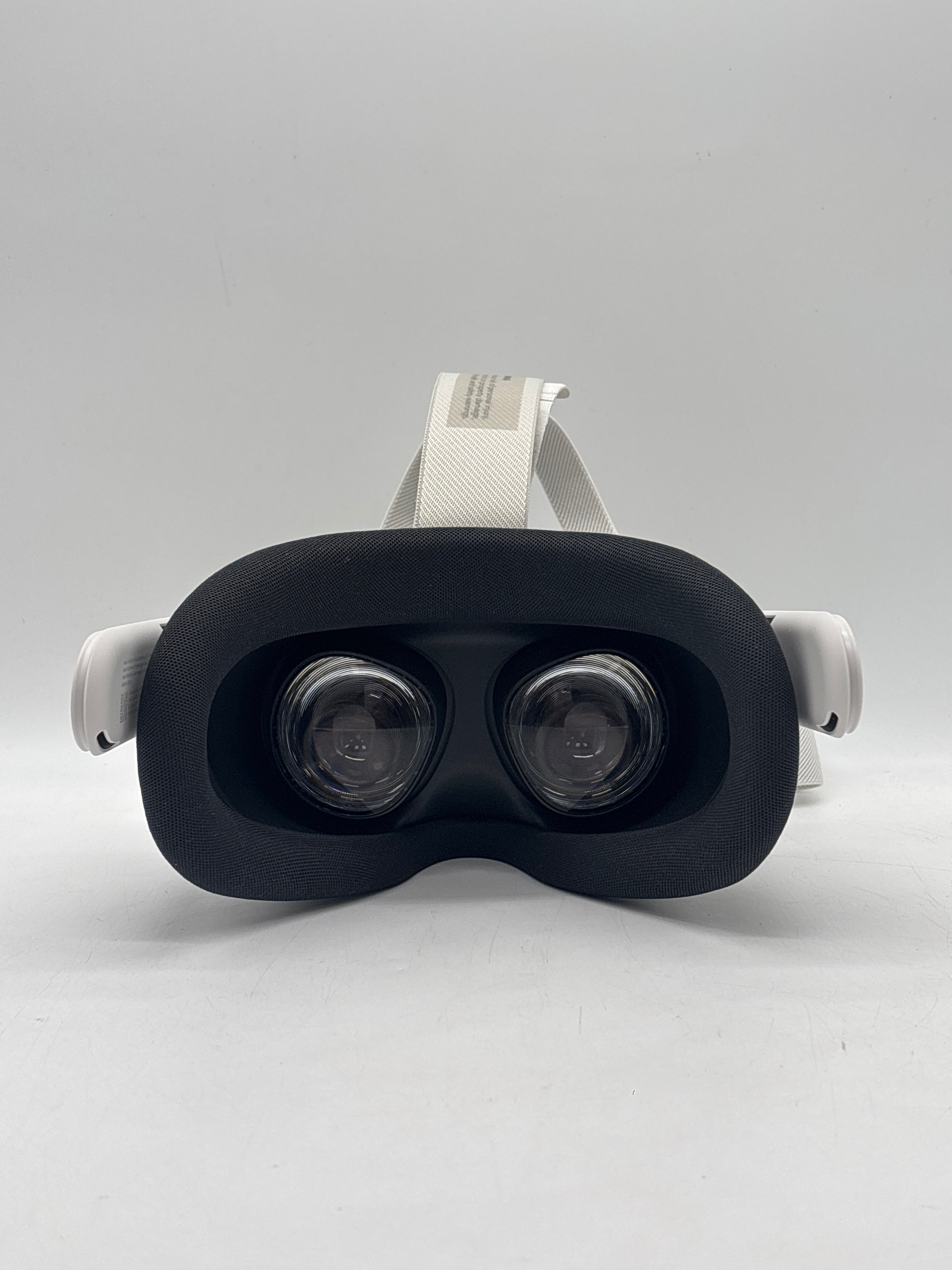 Meta Quest 3s 128GB Standalone VR Headset White - Used with Box