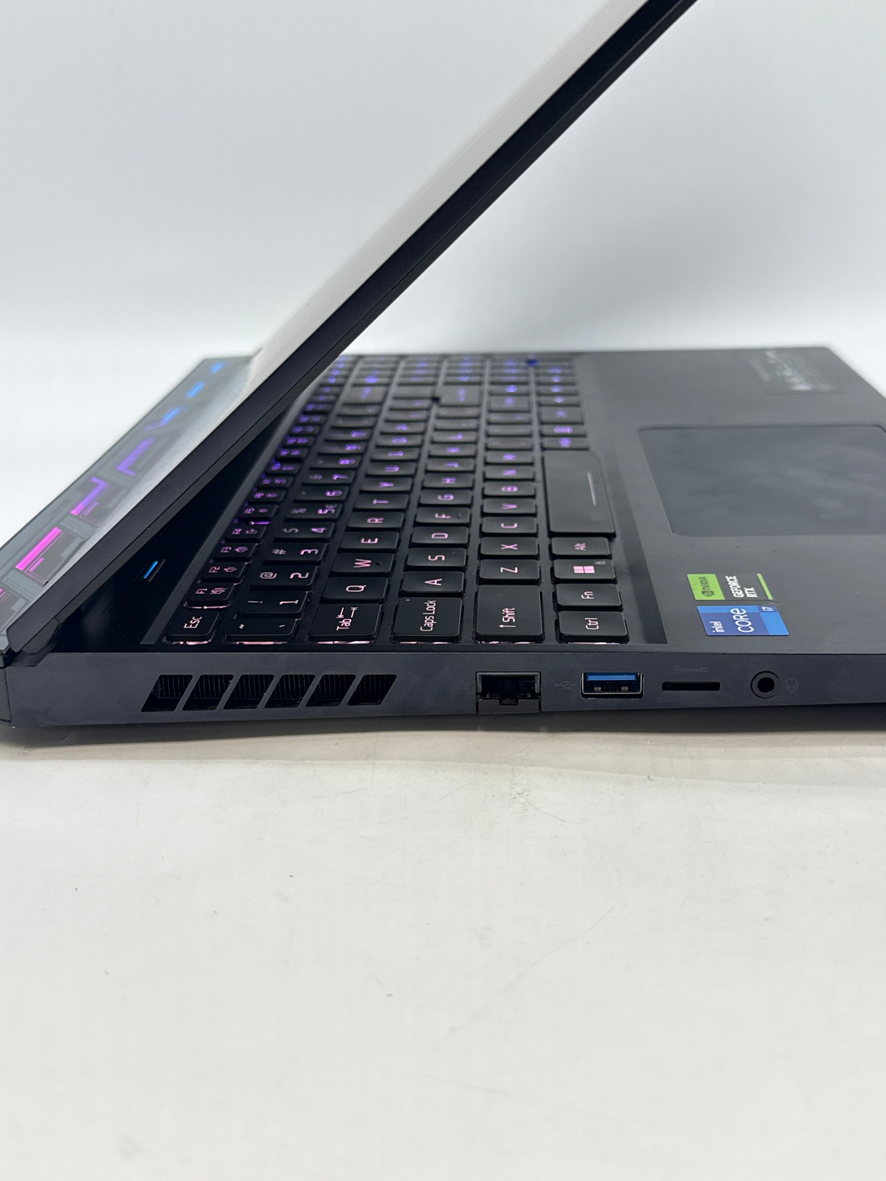 Acer Predator Helios 16 PH16-71 16" i7-13700HX 16GB RAM 1TB SSD GeForce RTX 4060 - Used
