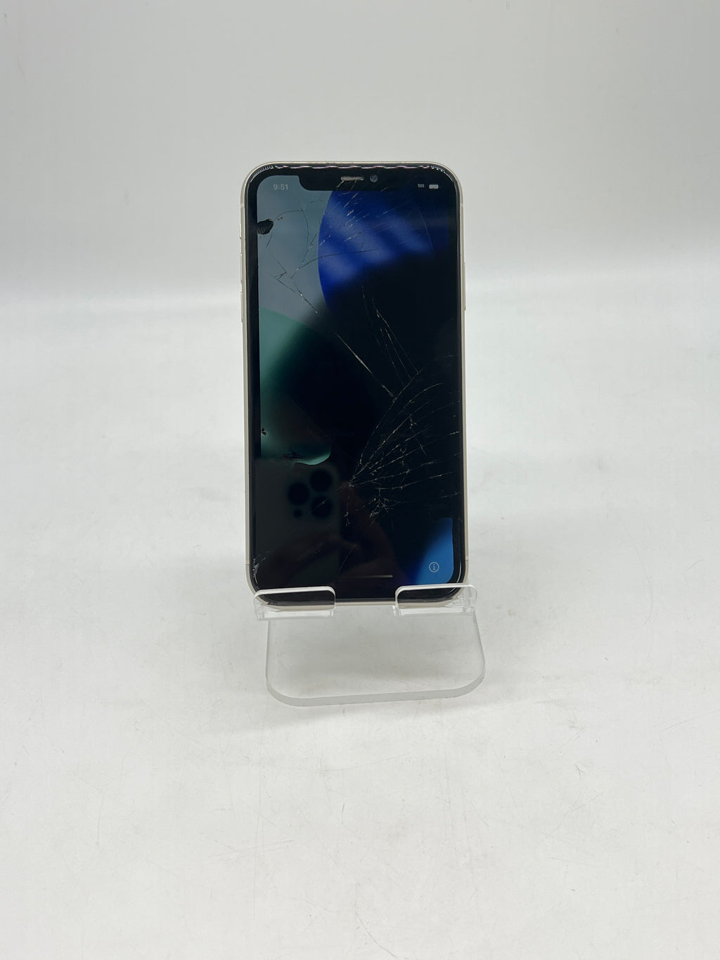 Apple iPhone 11 A2111 64GB Cricket - Cracked Screen, Bad LCD