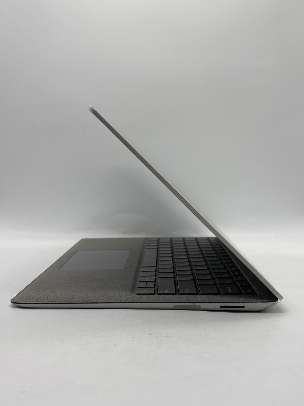 Microsoft Surface Laptop 1769 13" Intel Core i5-8350U 8GB RAM 256GB SSD Silver - Used